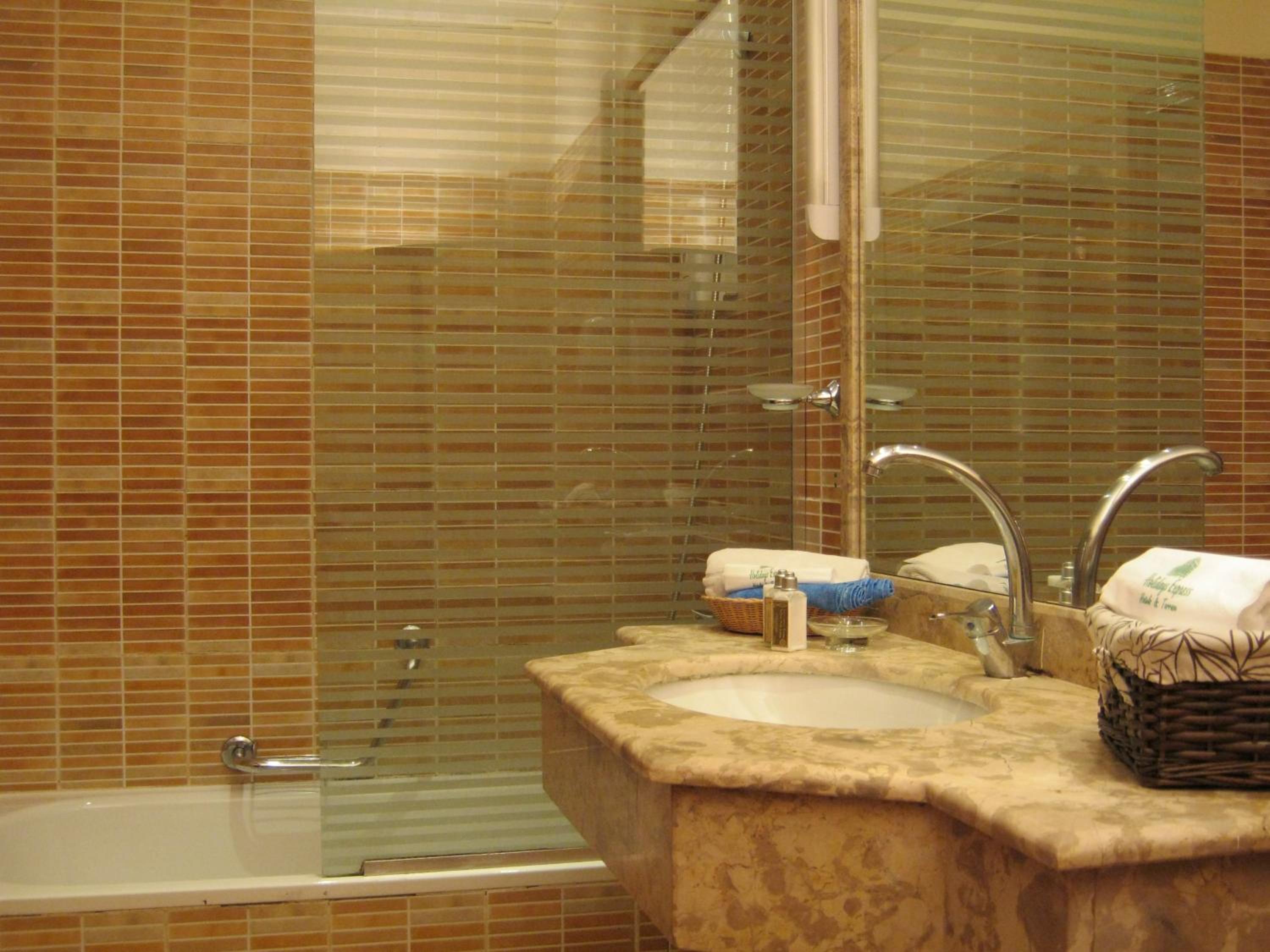 Executive Suite photo 2