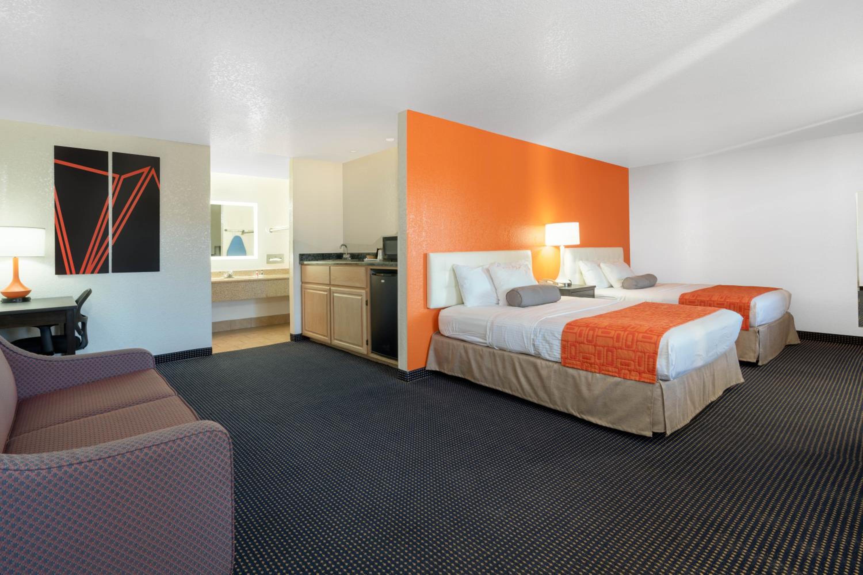 Studio Suite with Two Queen Beds - Non-Smoking photo 1