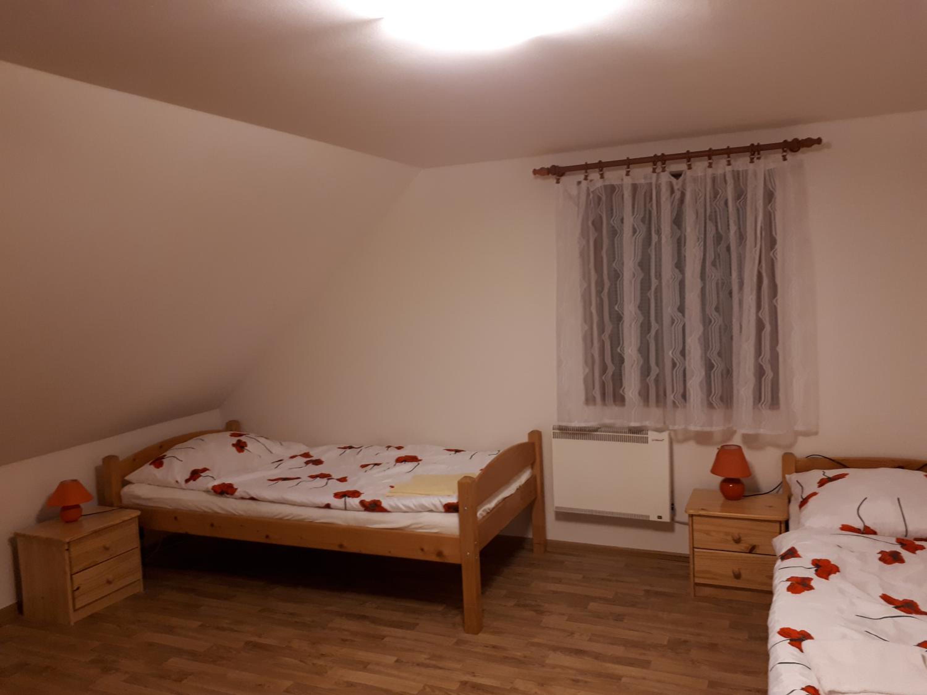 Quadruple Room with Shared Bathroom photo 2