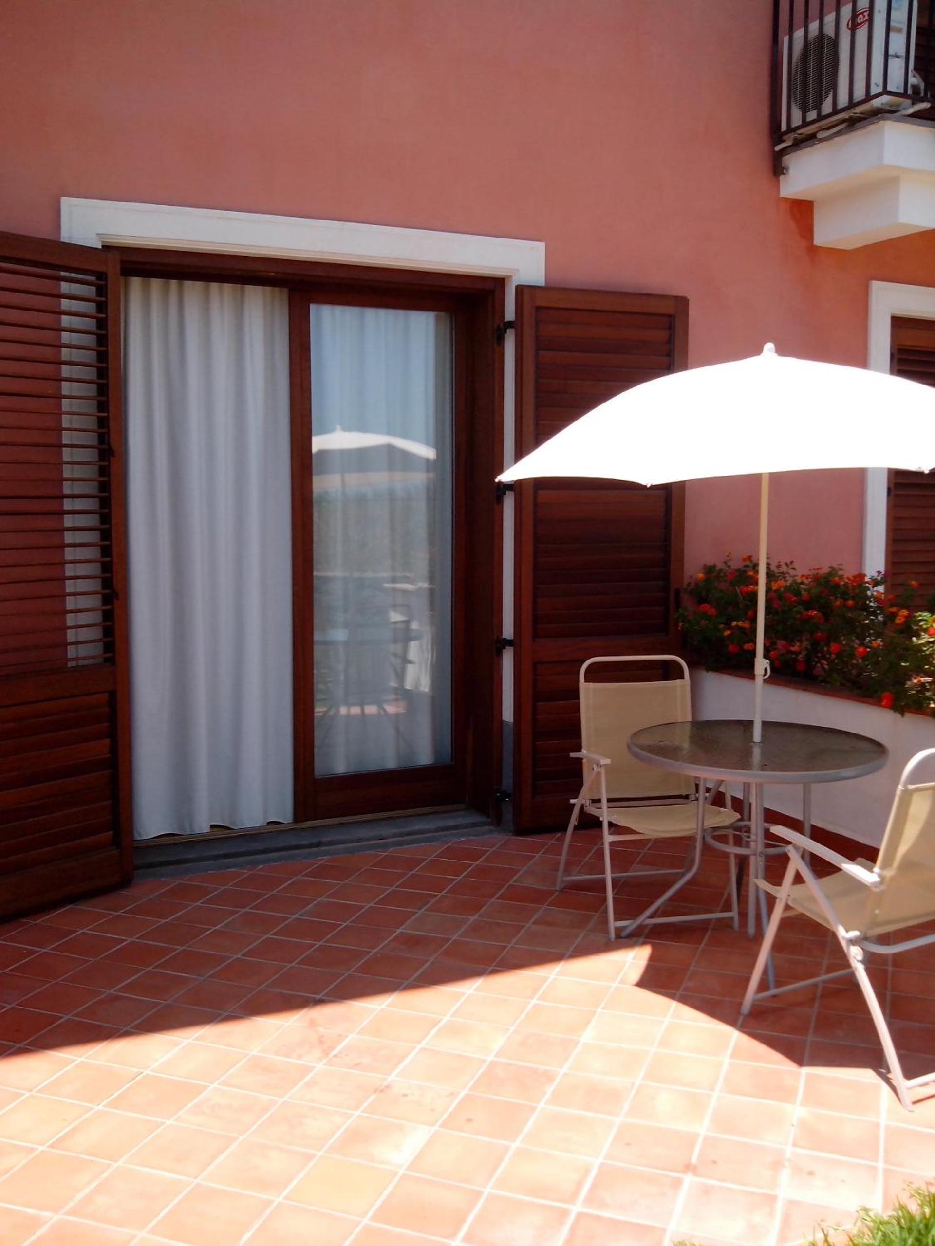 Studio with Balcony photo 3