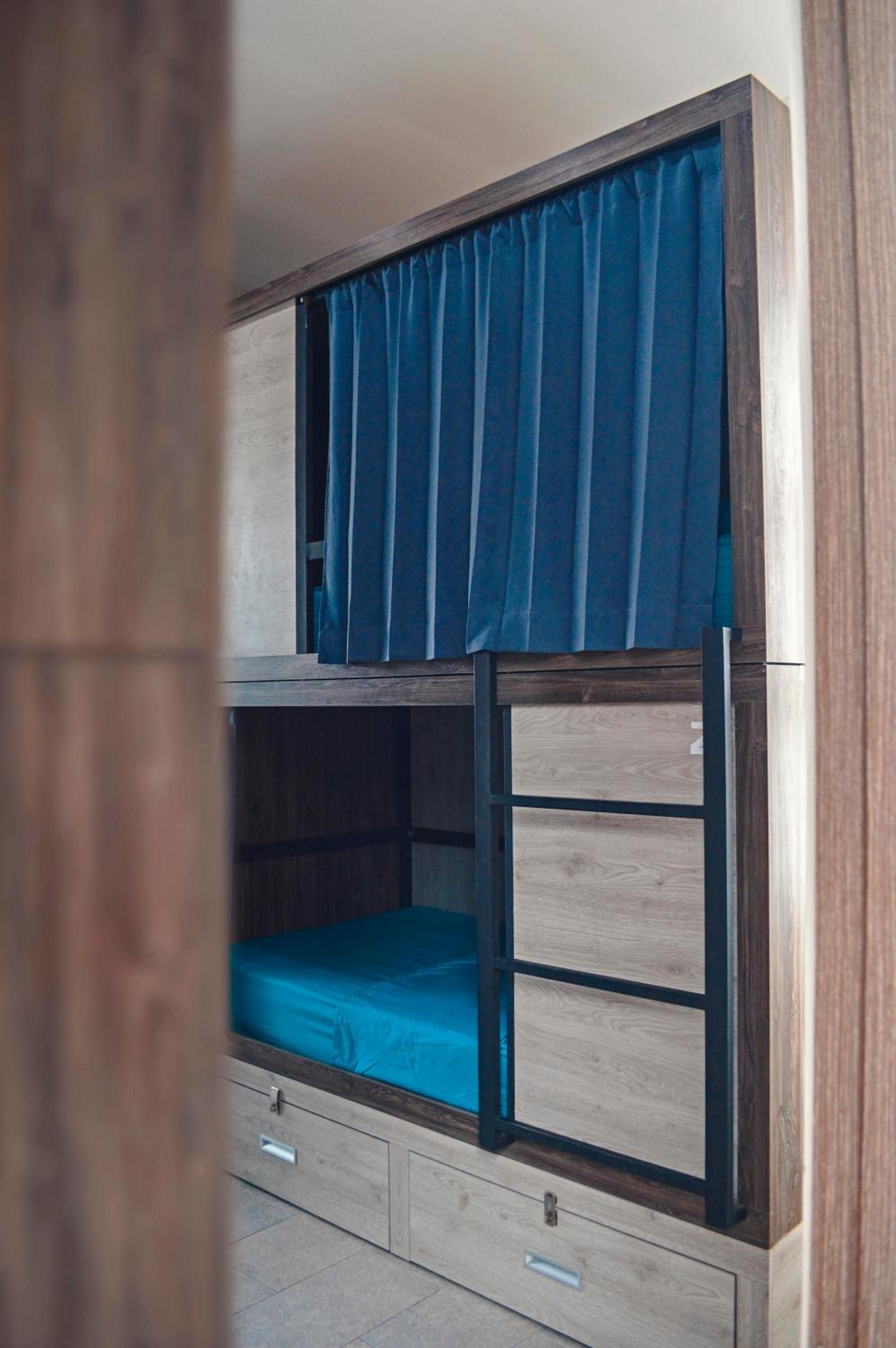 Twin Room with Private Bathroom photo 2