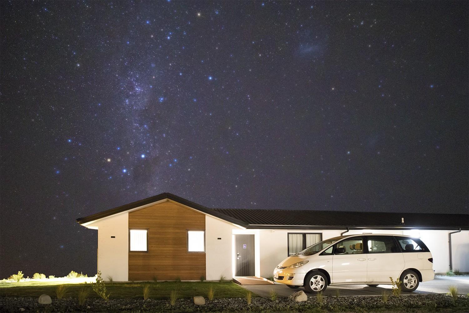 Three-Bedroom House - Photo 10
