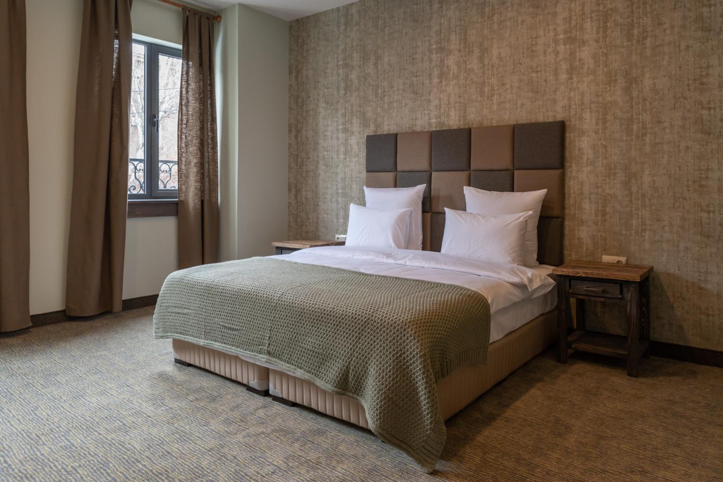 Standard Double or Twin Room photo 2