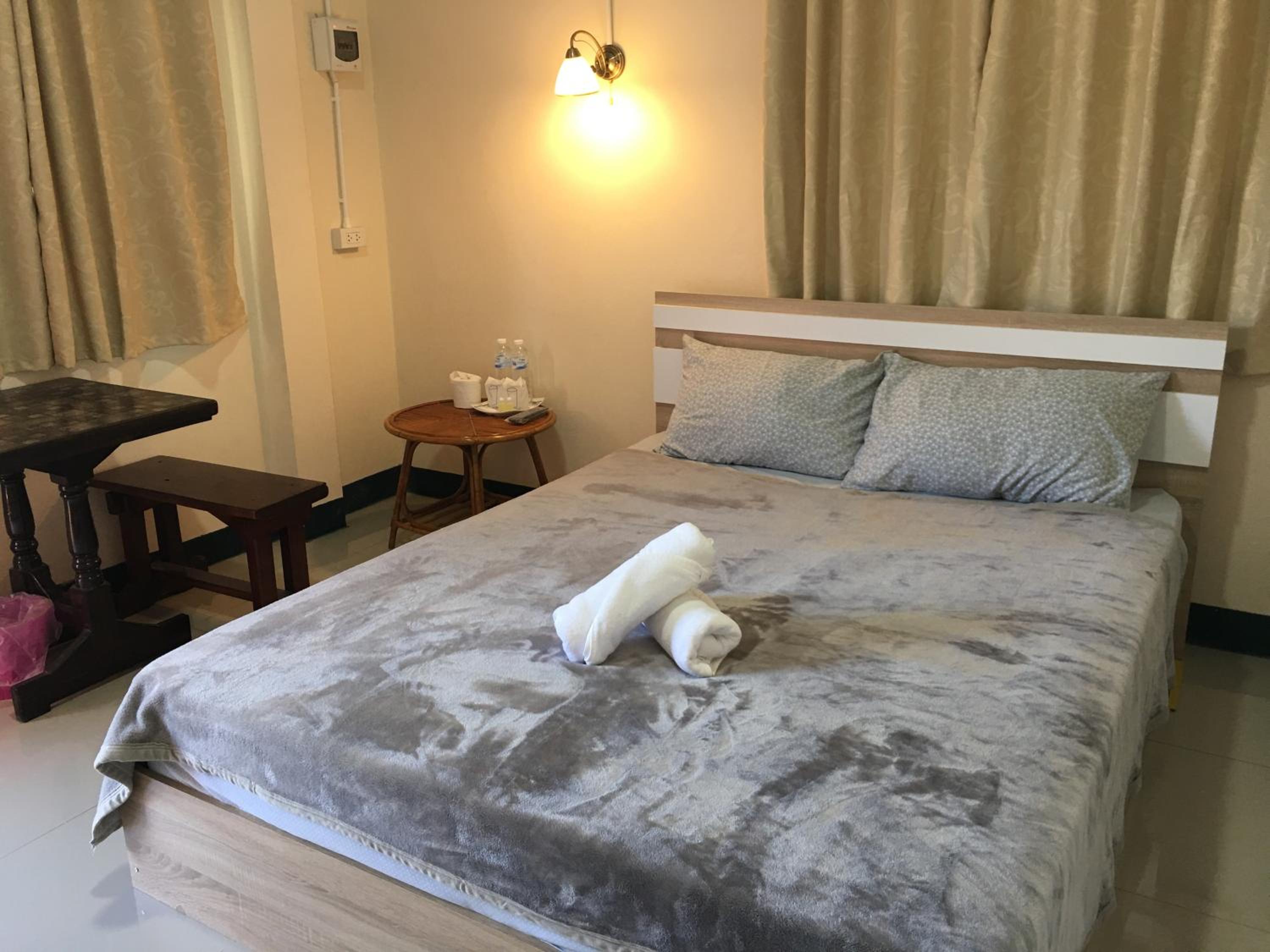 Budget Double Room photo 2