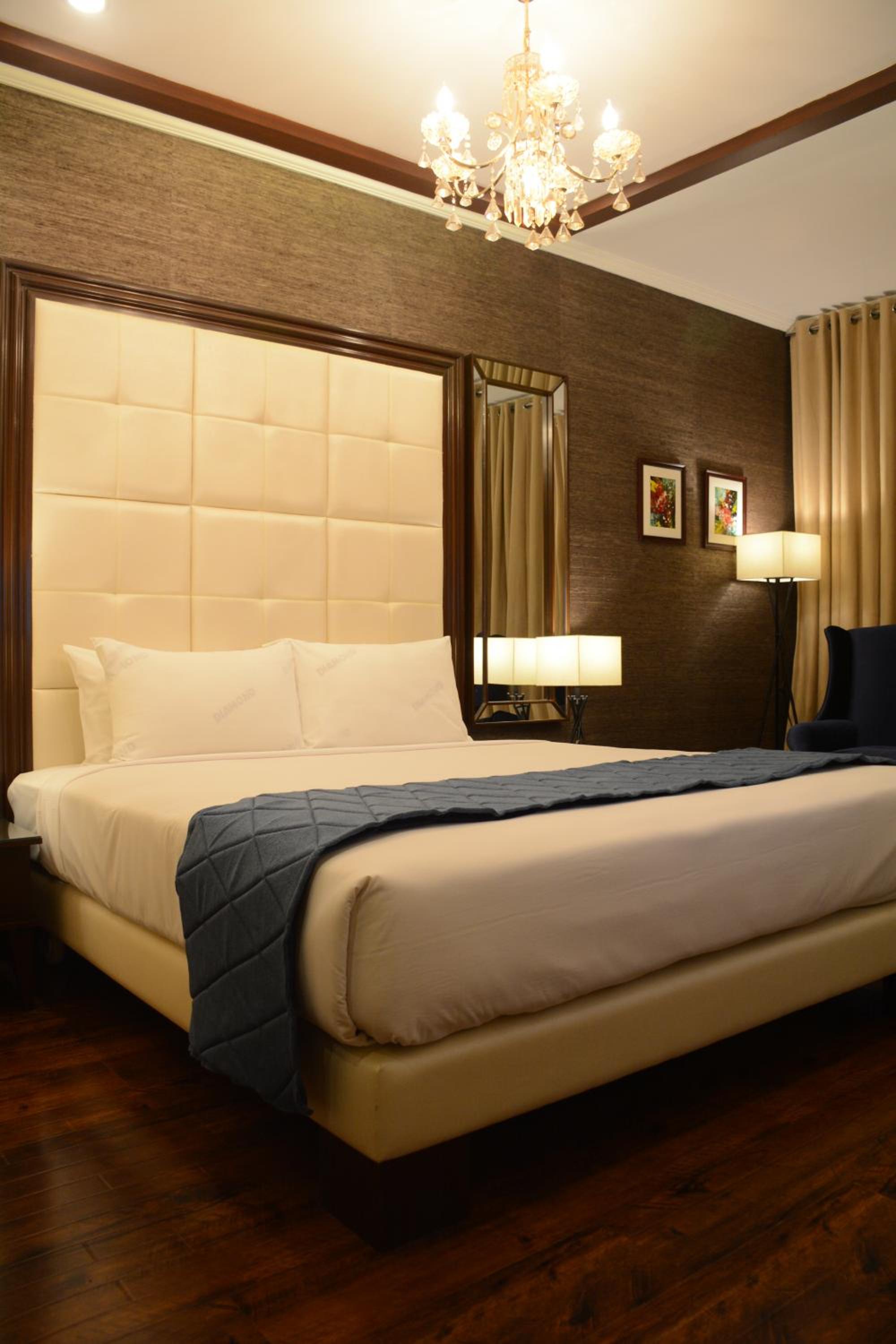 Deluxe Room - Photo 3
