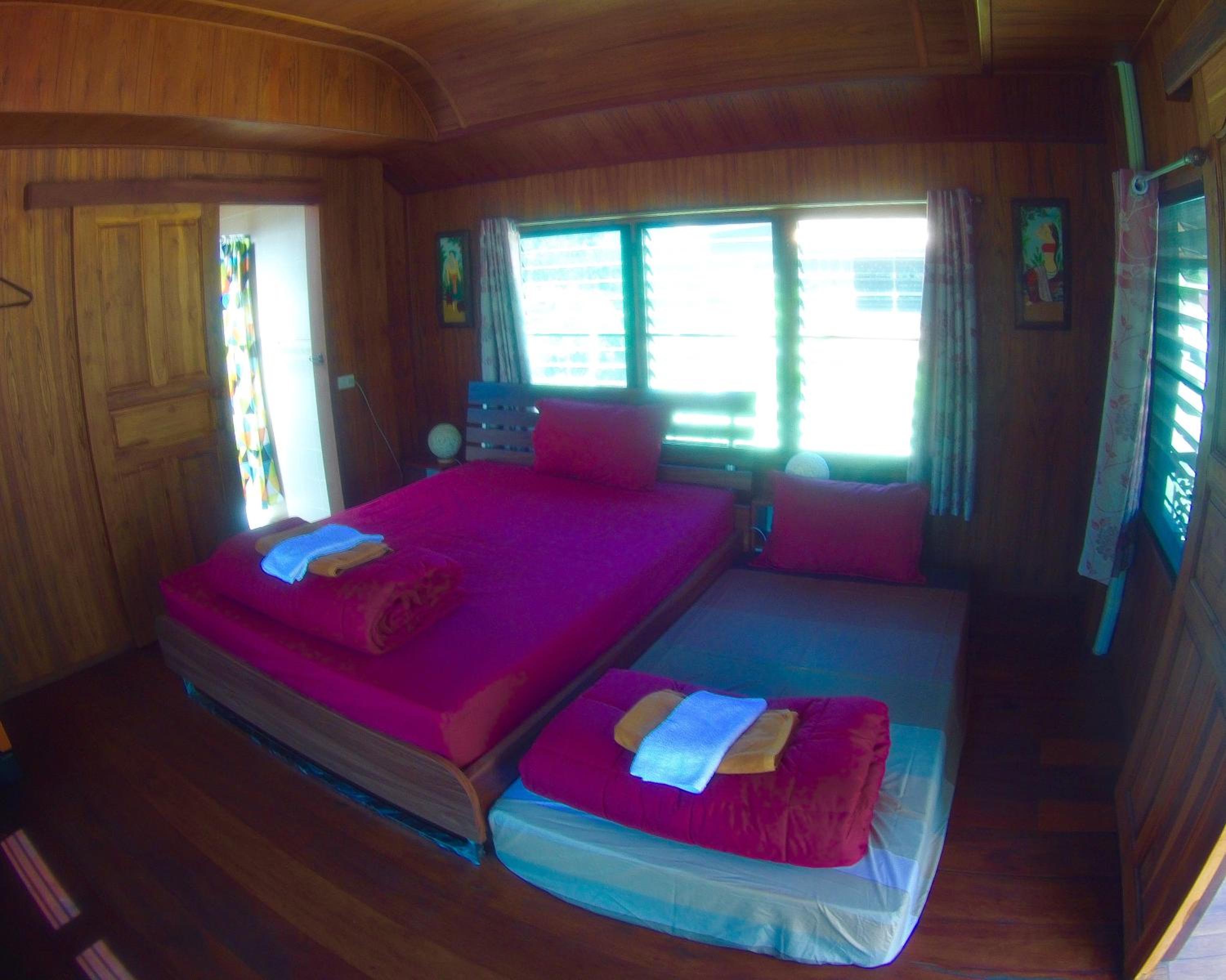 Deluxe Bungalow - Photo 9