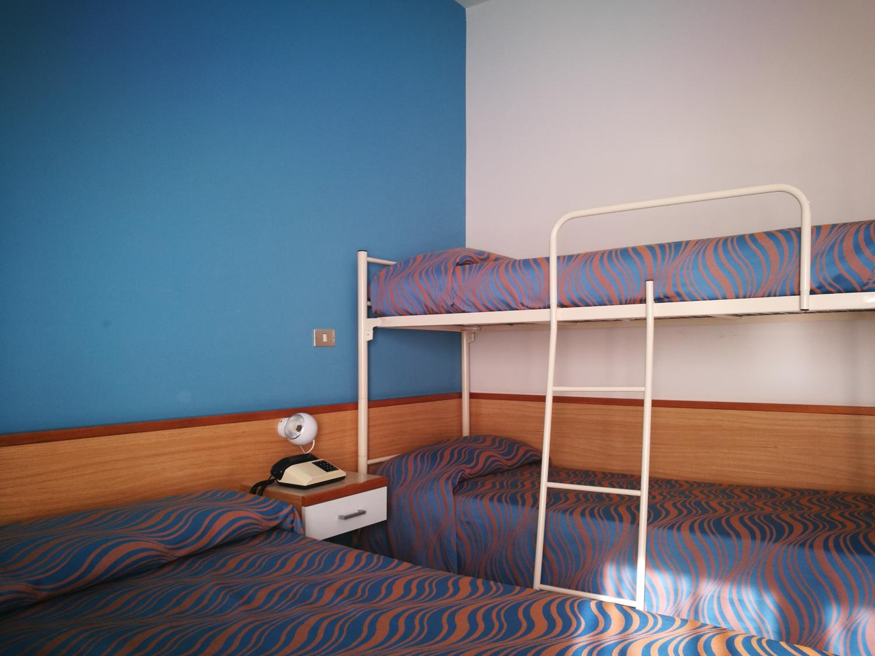 Standard Quadruple Room photo 3
