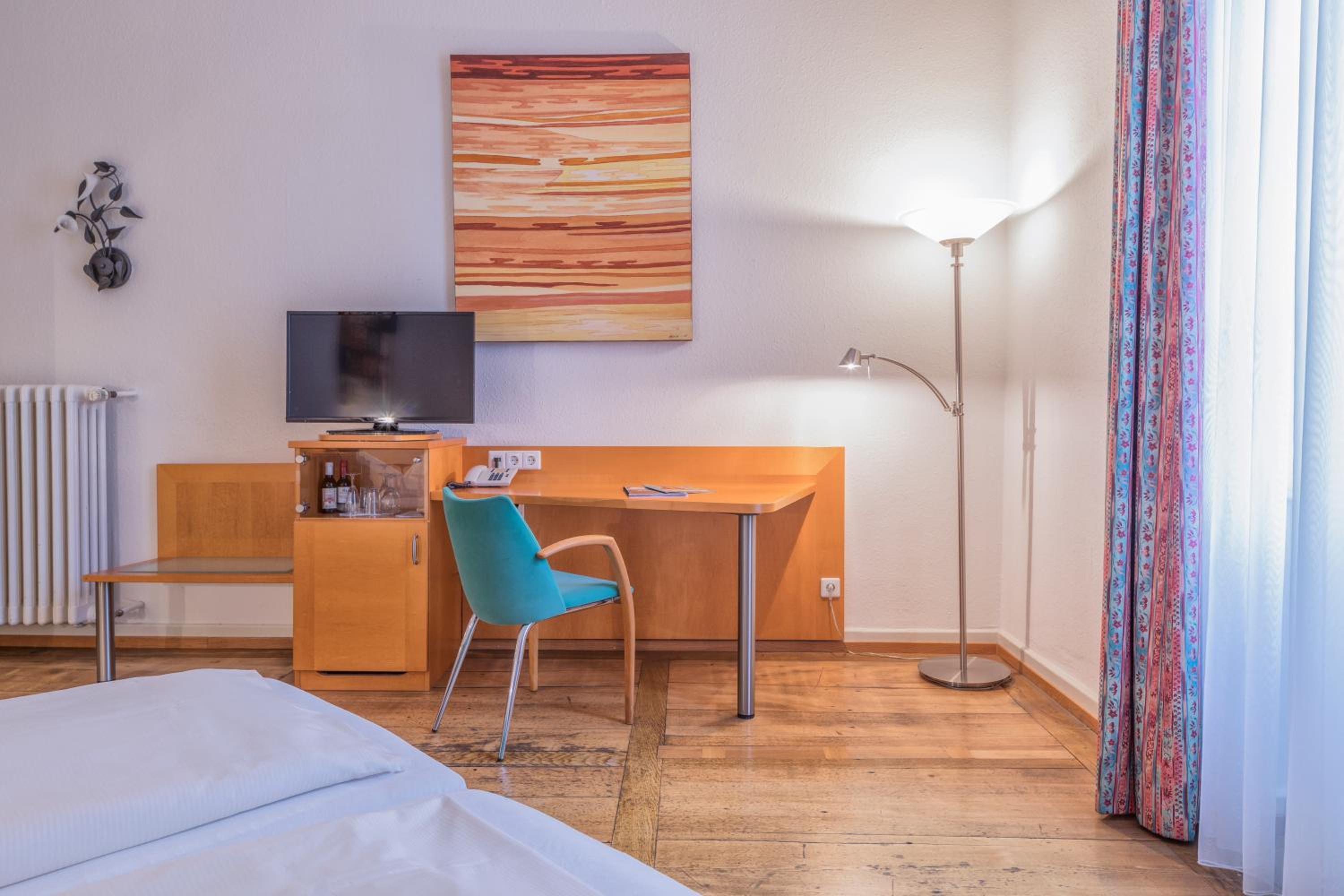 Double Room thumbnail 6