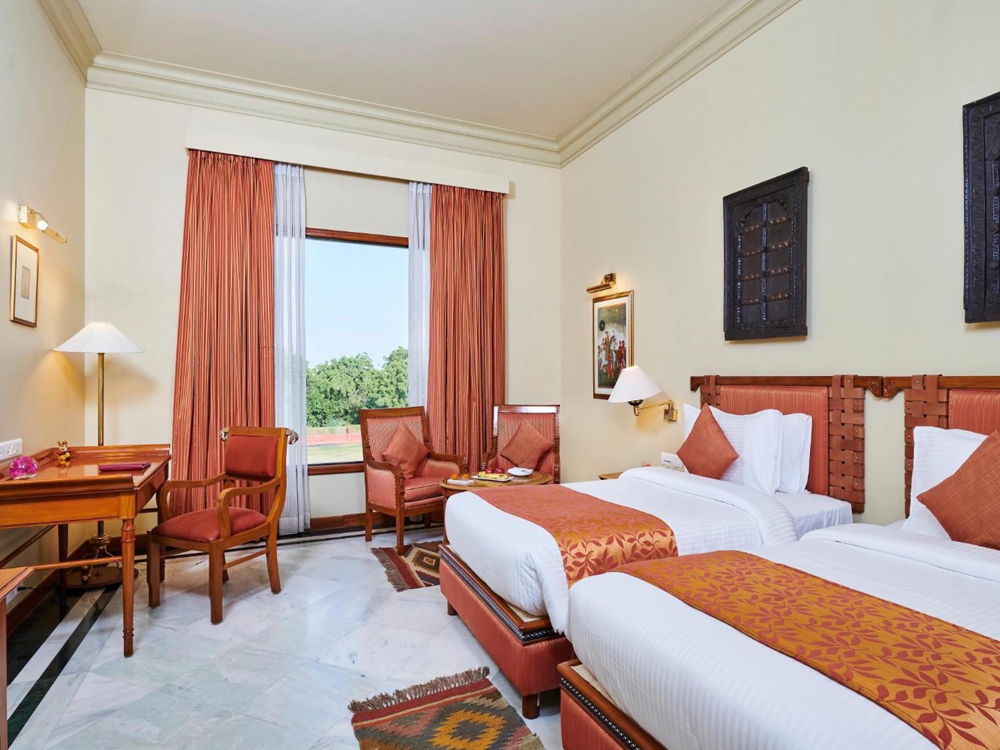 Luxury Garden Twin Bed Luxury Garden Twin Bed