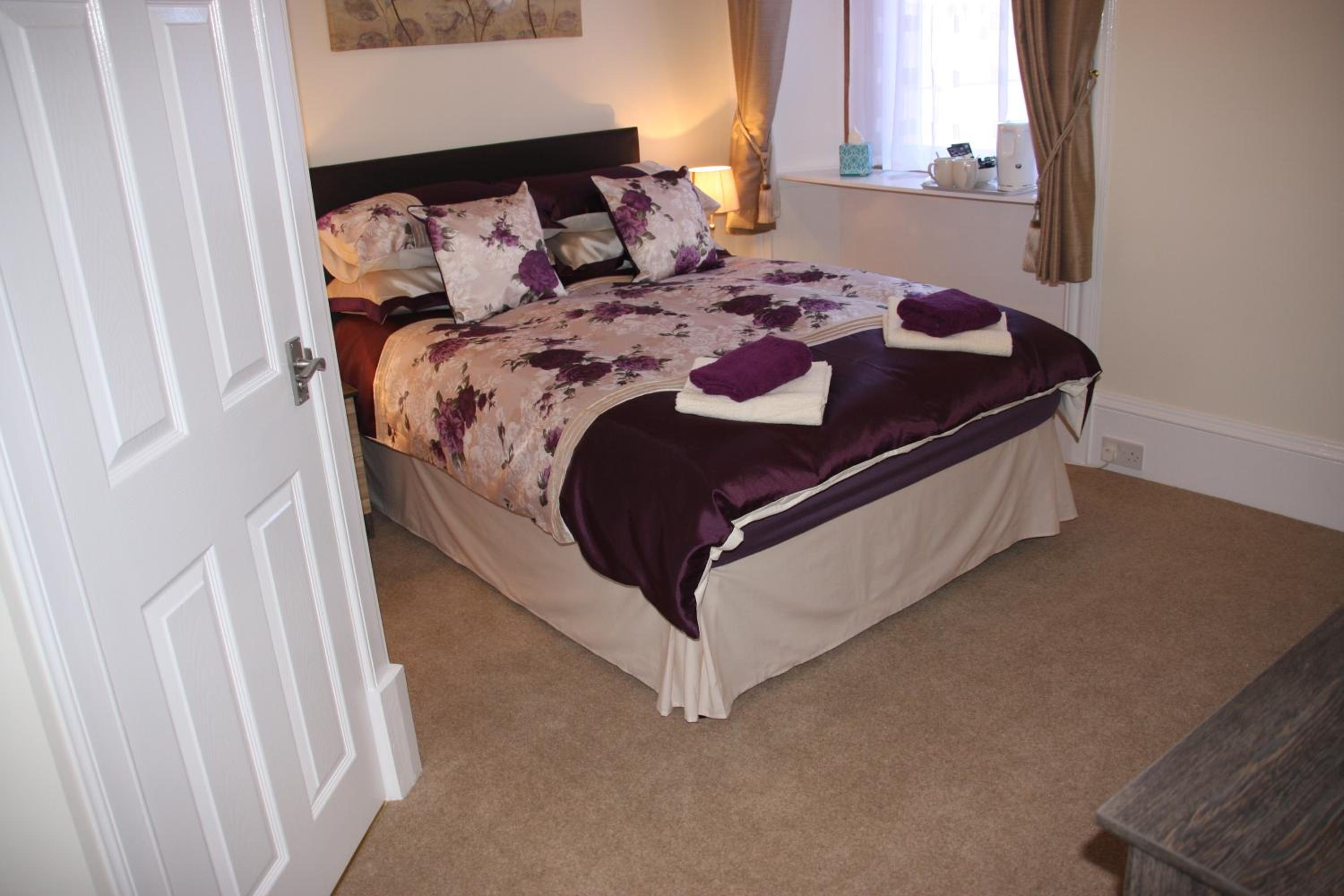 Double Room - Ground Floor photo 2