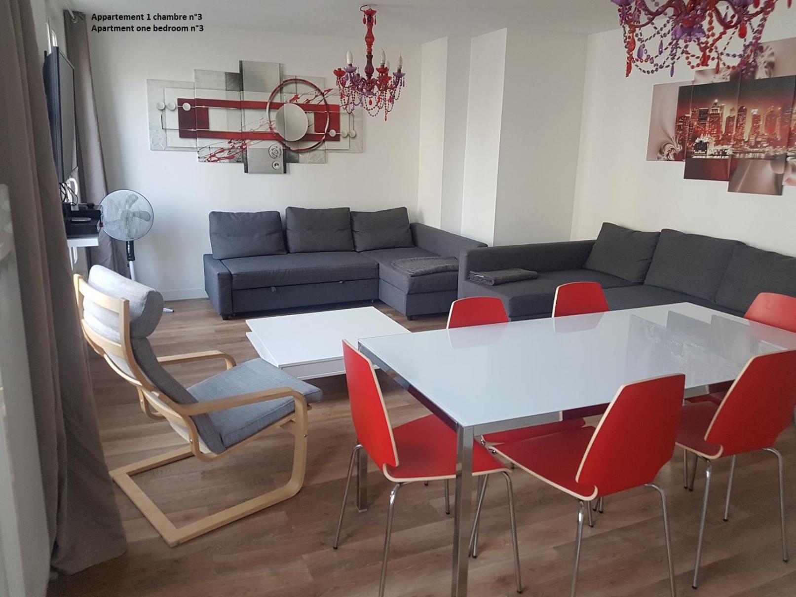 One-Bedroom Apartment