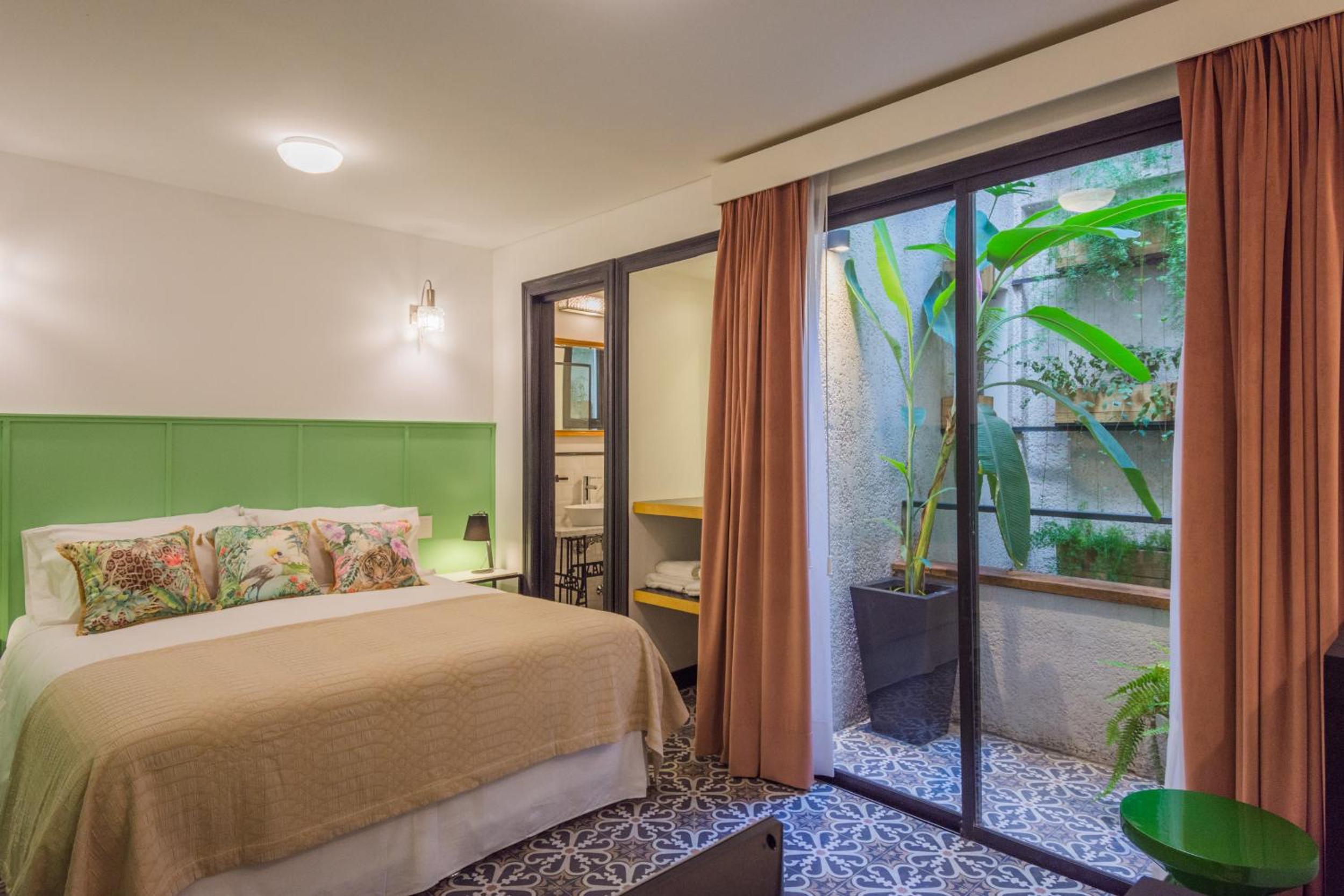 Deluxe Double or Twin Room with Balcony photo 1
