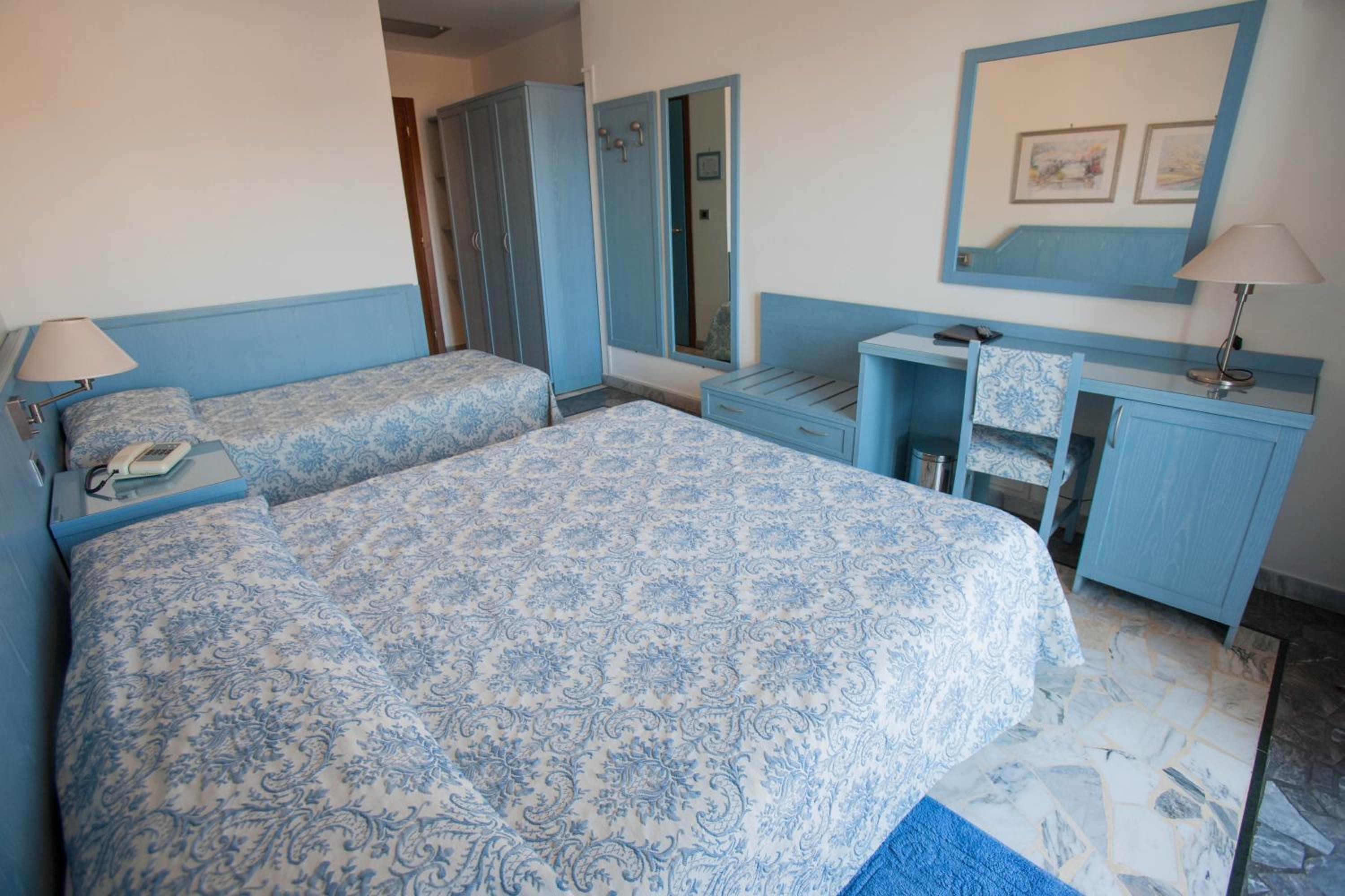 Triple Room - Photo 3