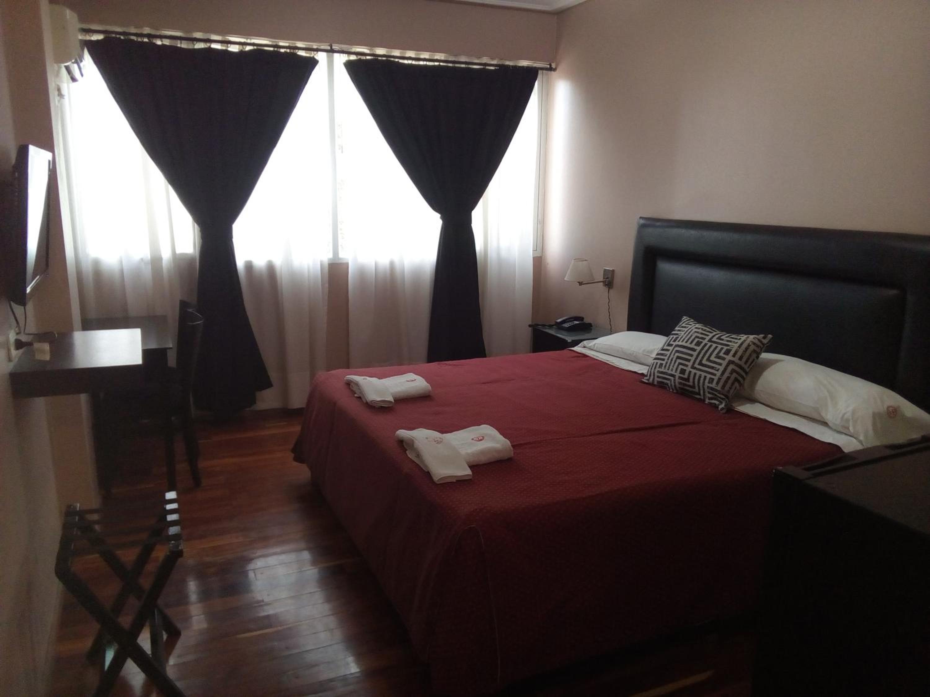 Family Room photo 2