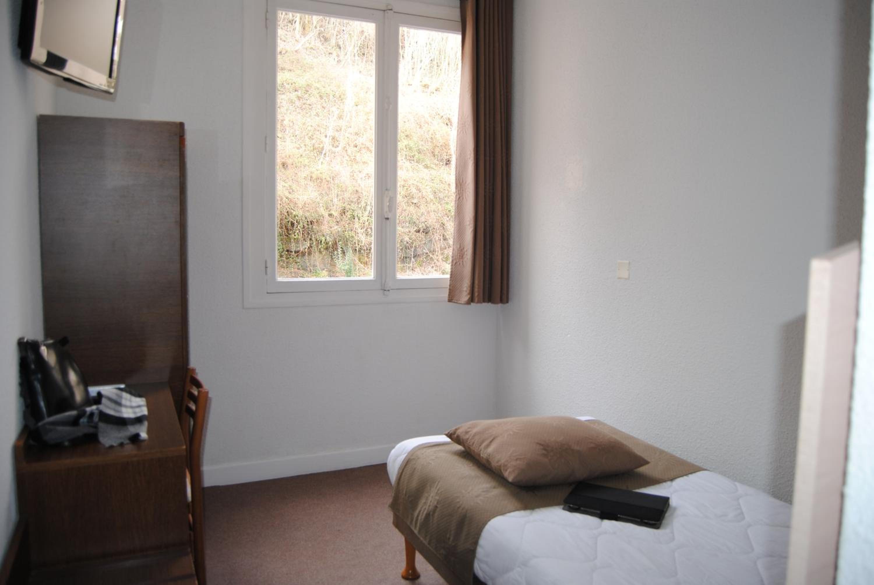 Single Room - Photo 9