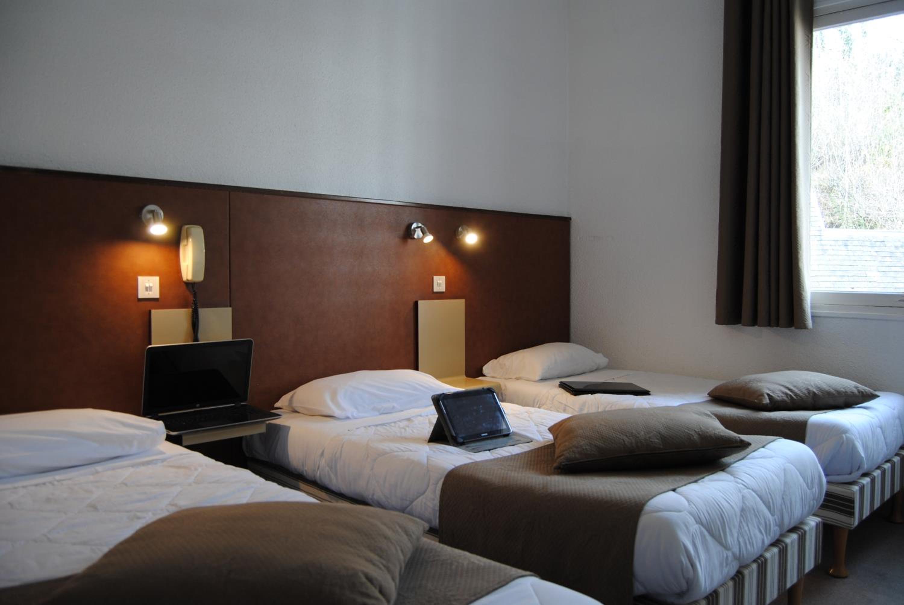 Triple Room - Photo 11