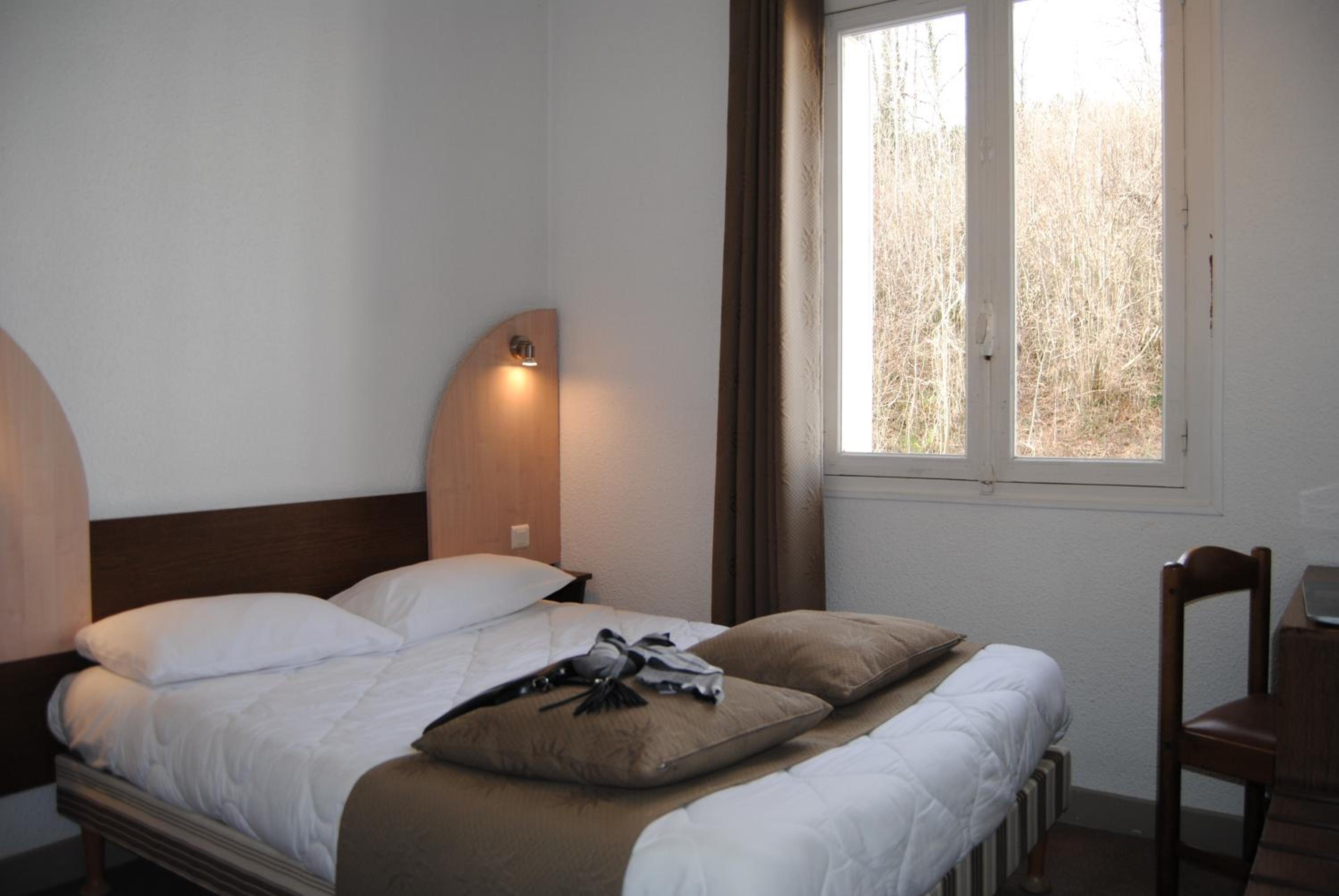 Double Room - Photo 8