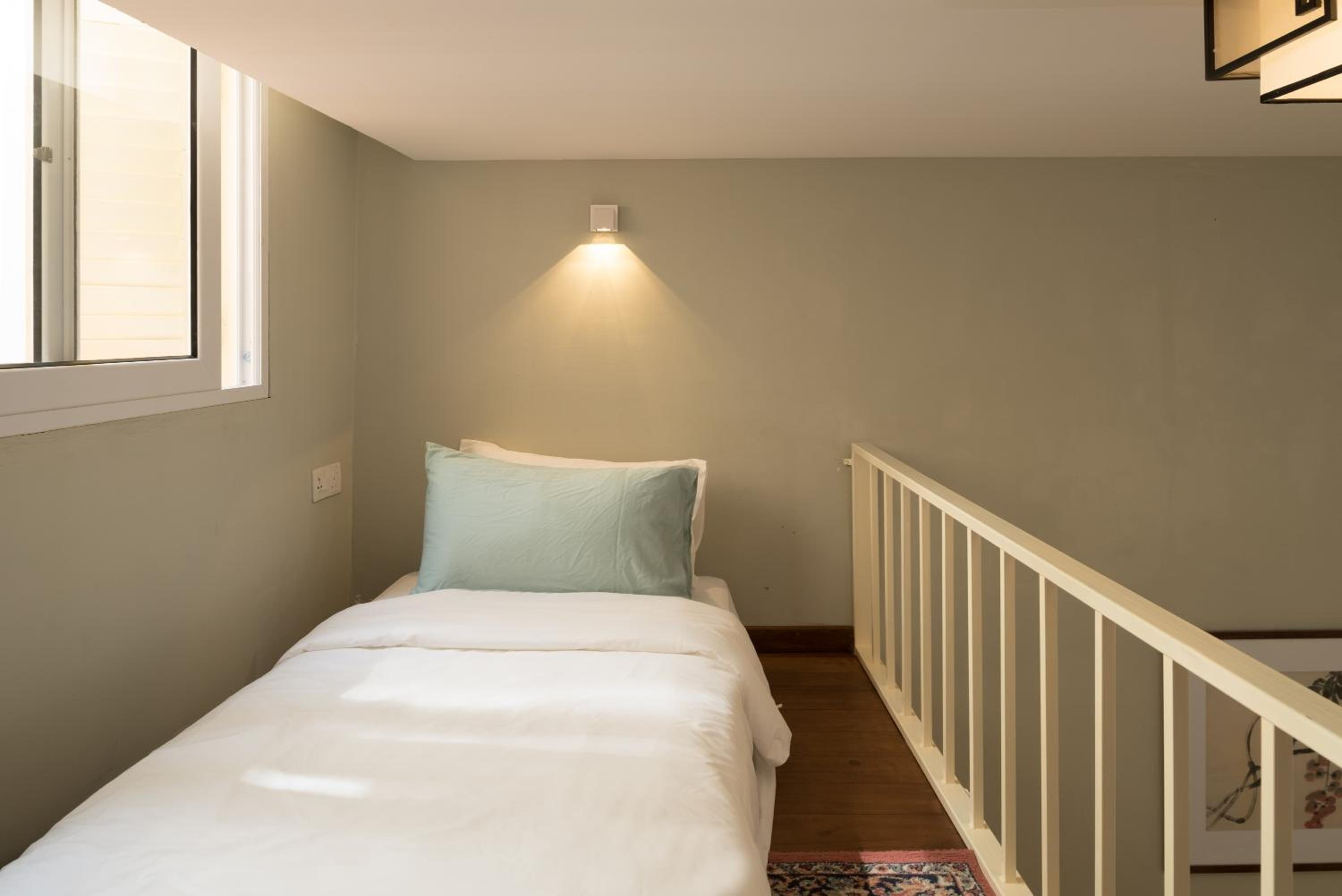 Triple Room with Private Bathroom - Photo 4