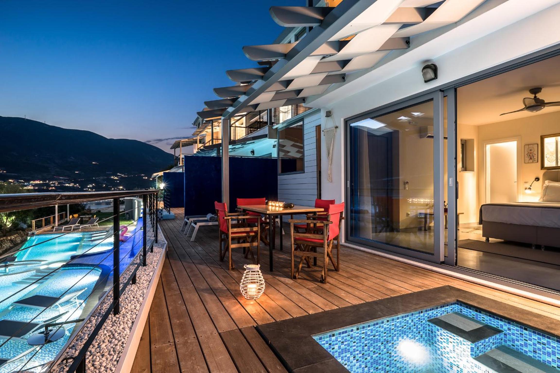 Deluxe Suite with Private Plunge Pool photo 3