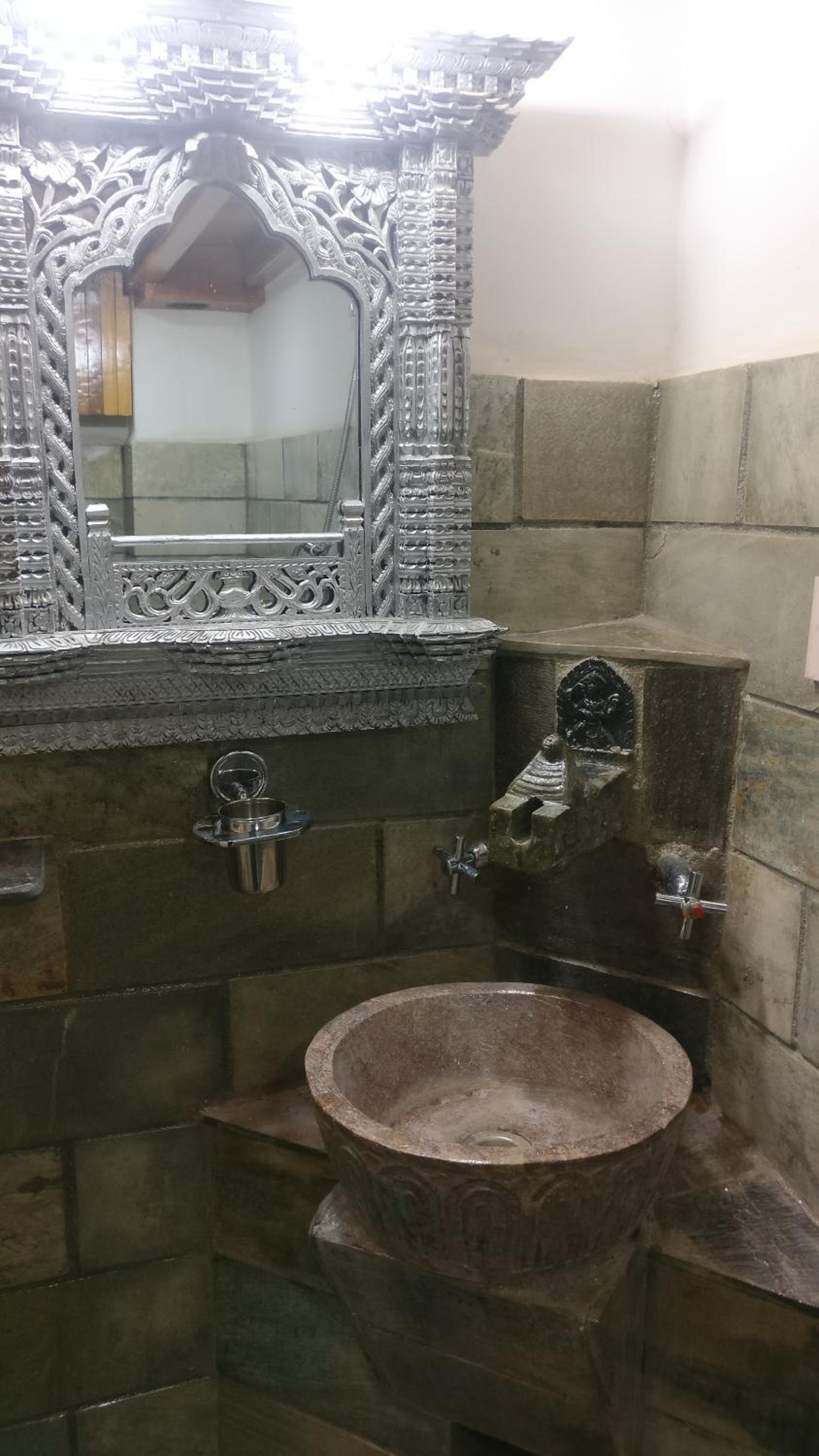Deluxe Double or Twin Room with Balcony photo 3