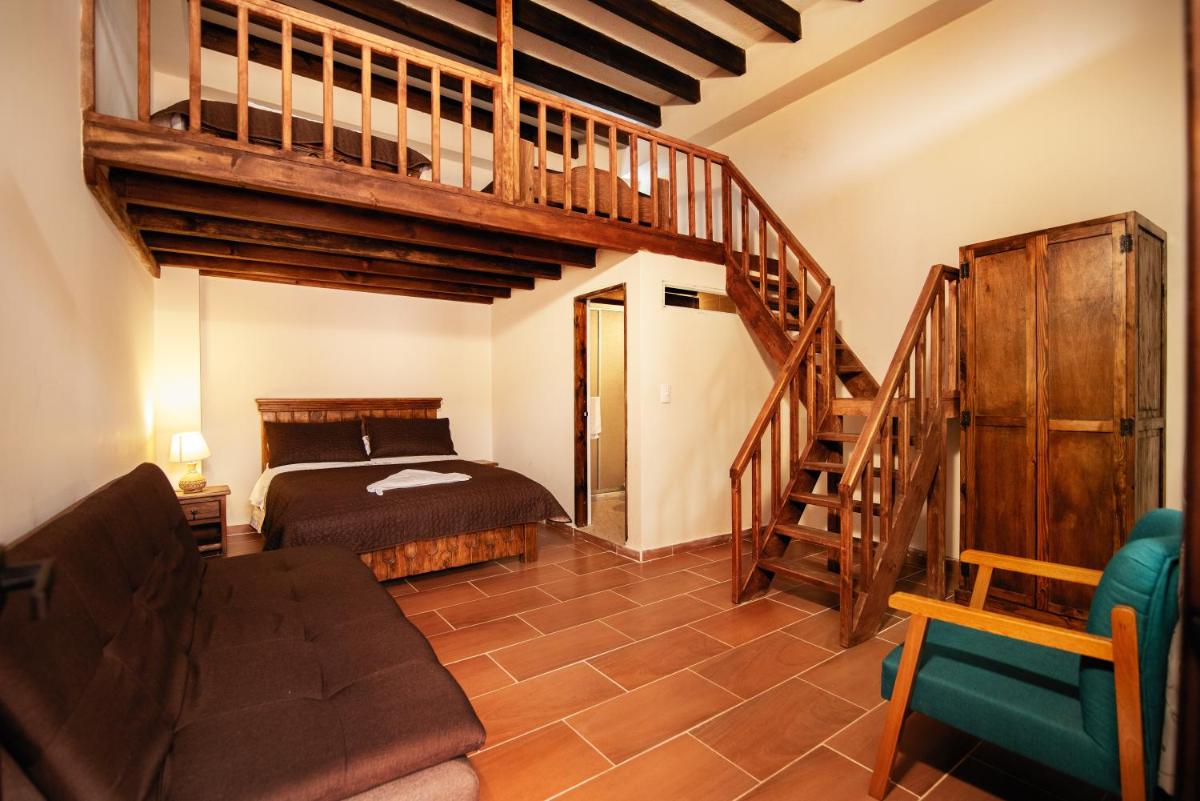 King Room with Two King Beds photo 3