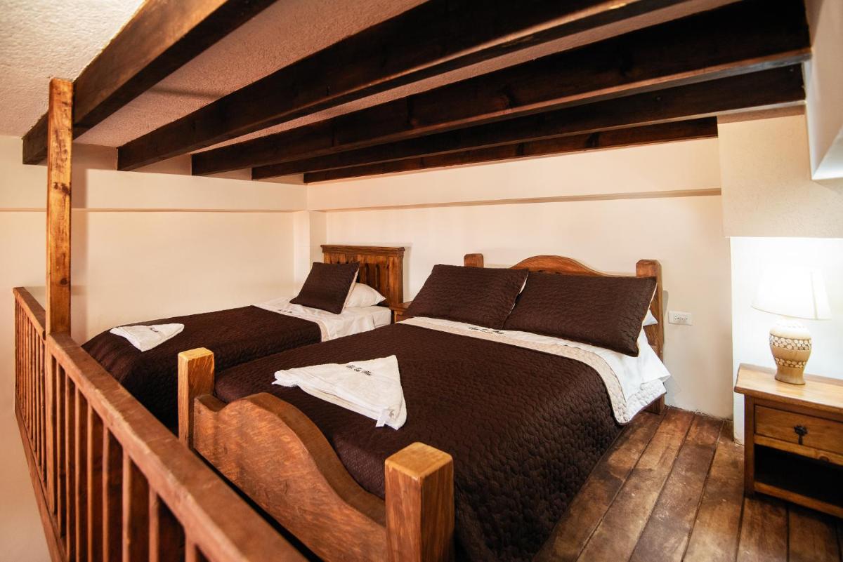 King Room with Two King Beds photo 2