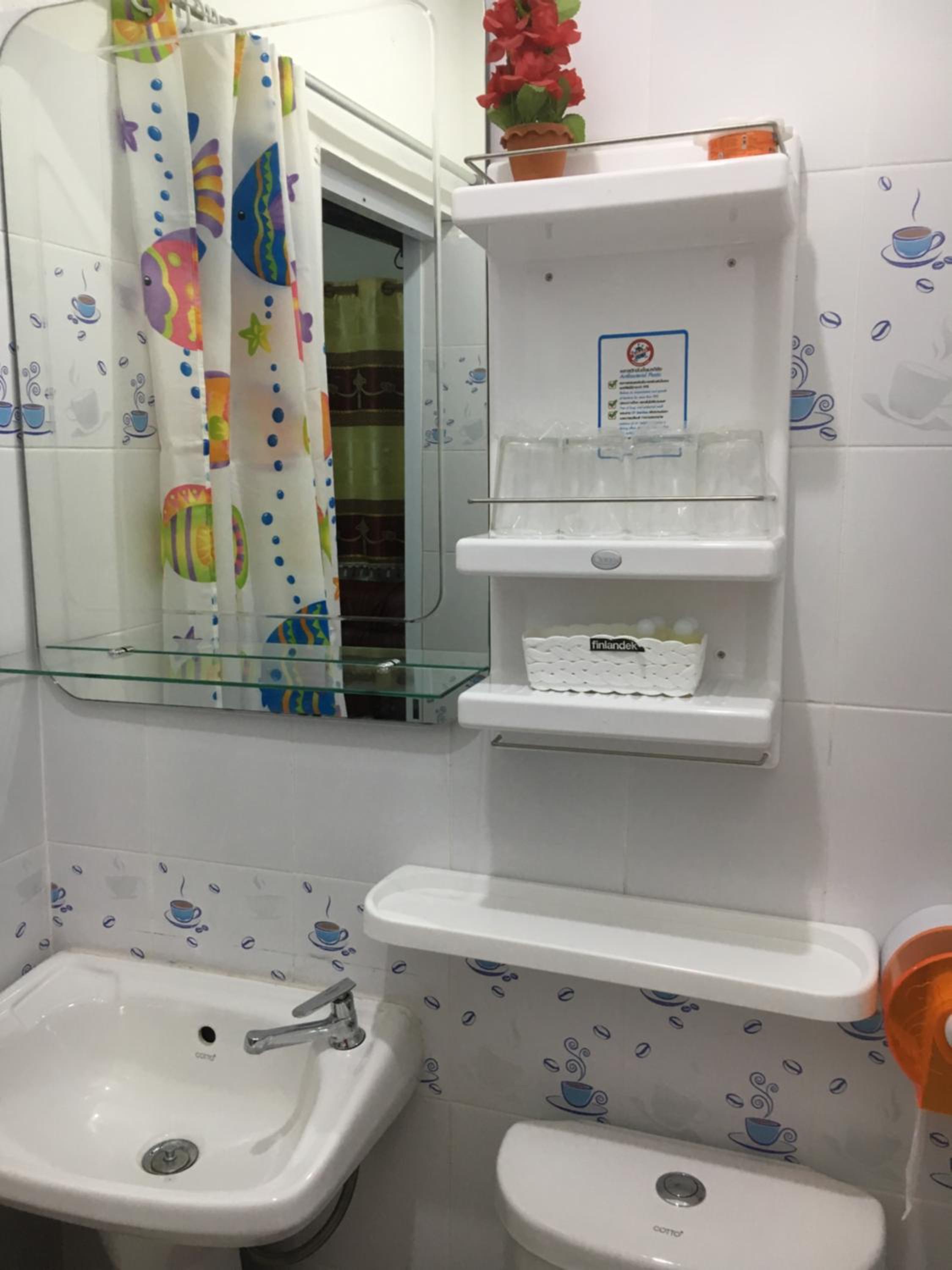 Double or Twin Room with Private Bathroom - Photo 19