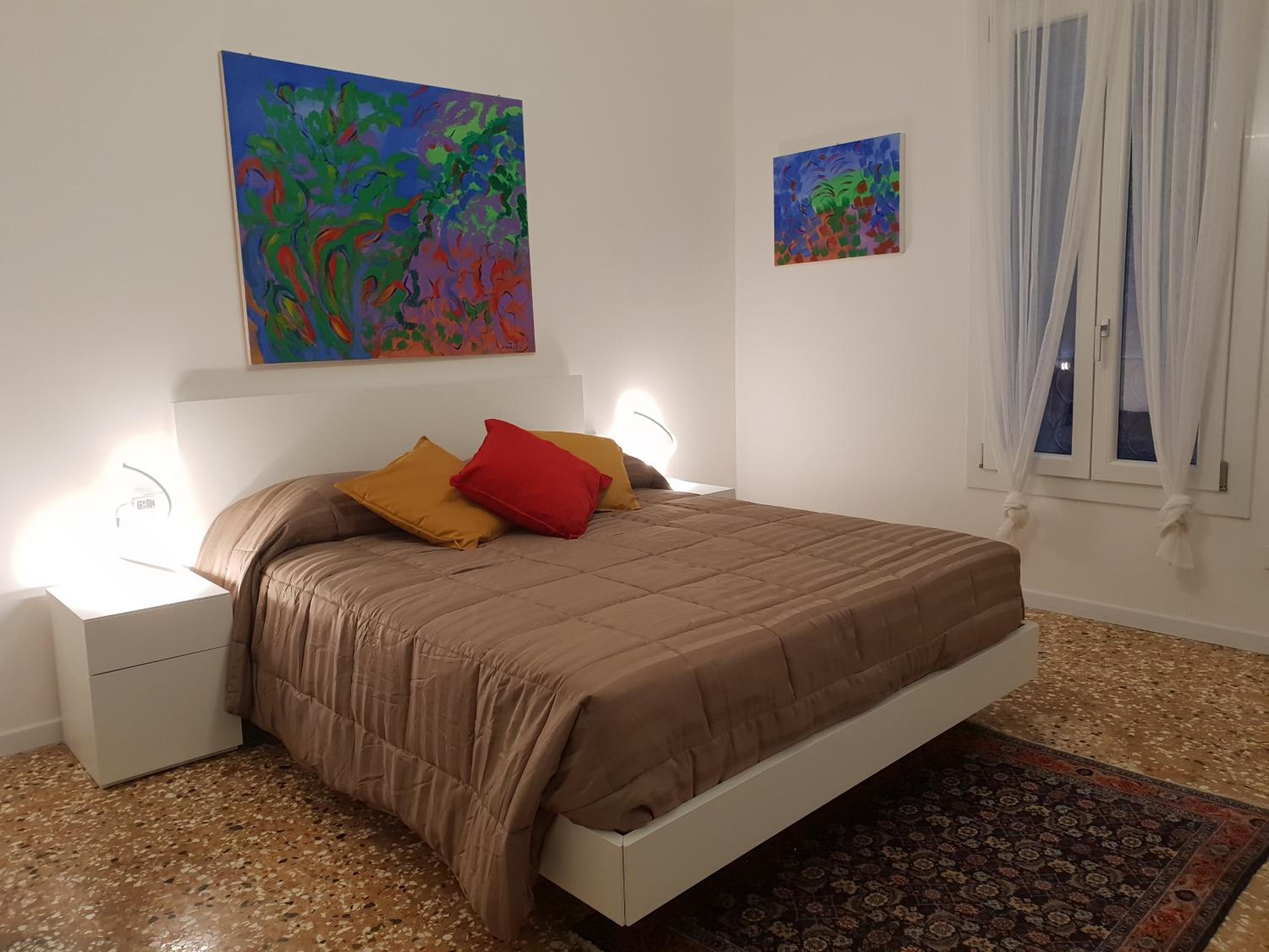 Apartment photo 1
