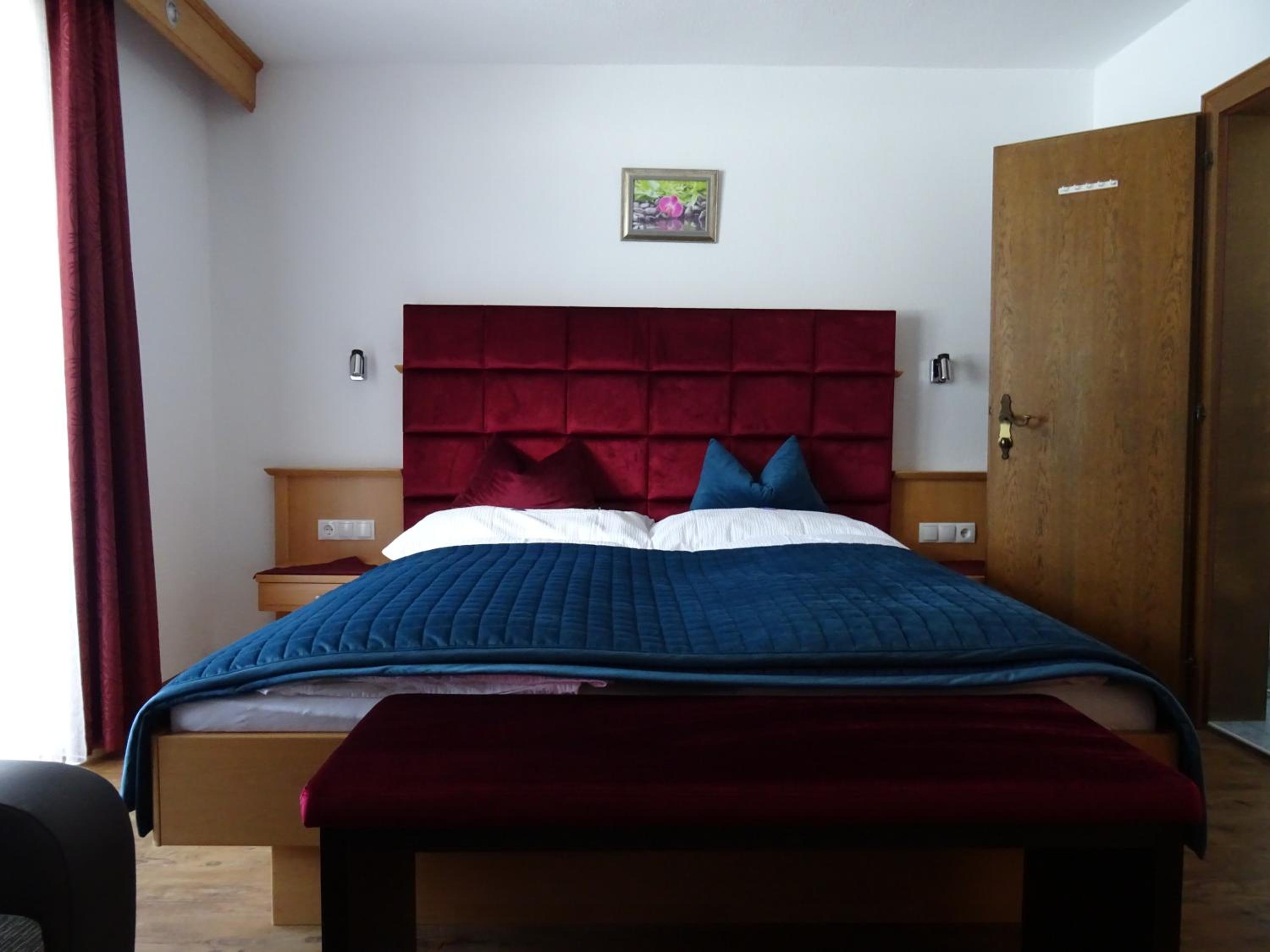Double Room with Balcony photo 3
