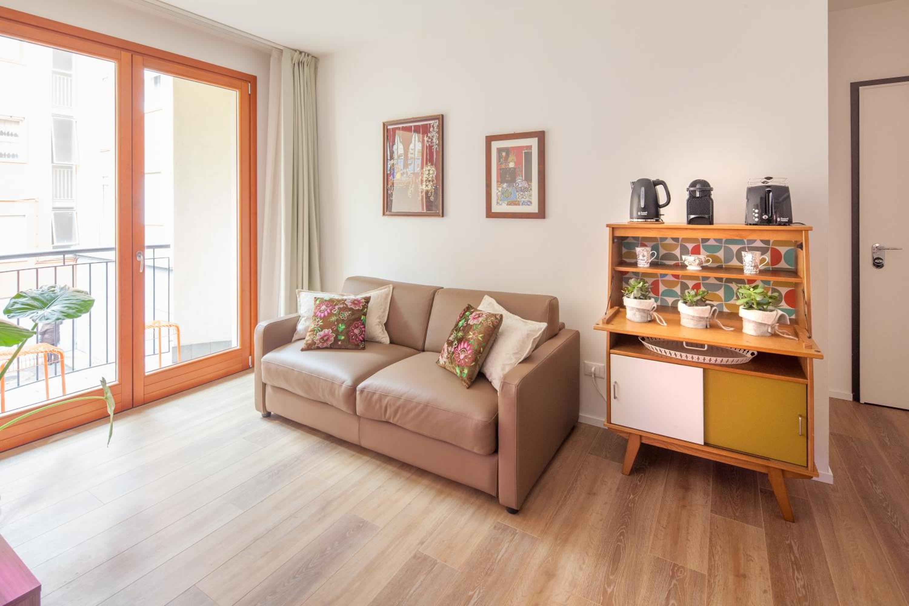 One-Bedroom Apartment - Photo 18