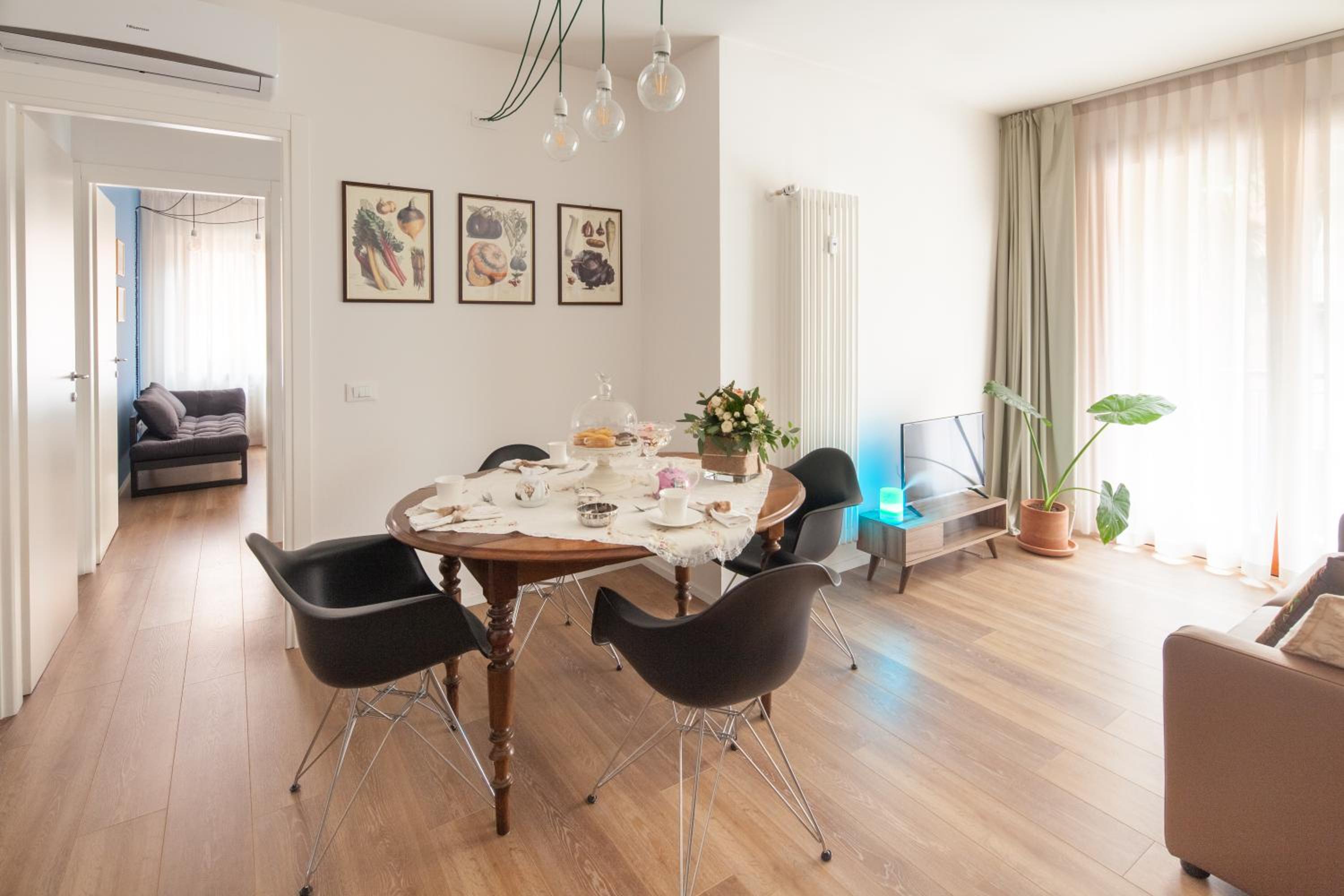 One-Bedroom Apartment - Photo 23