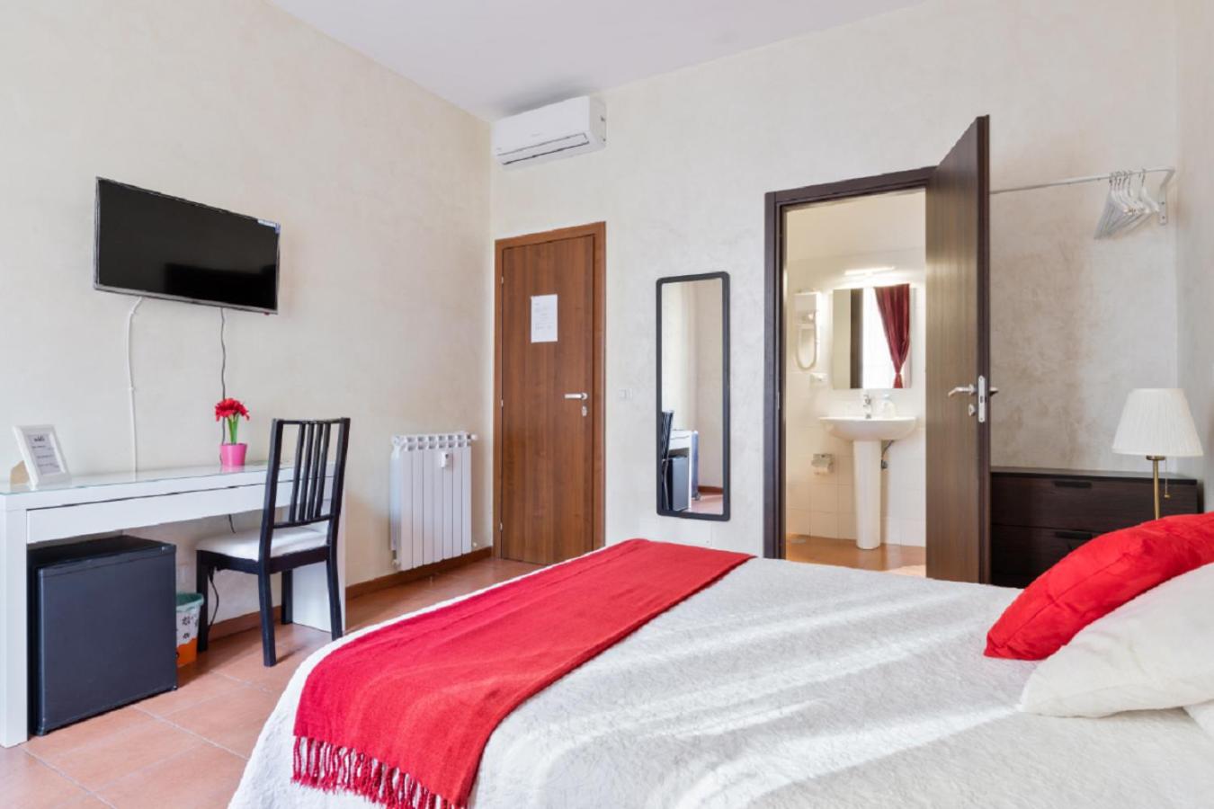 Double Room photo 1