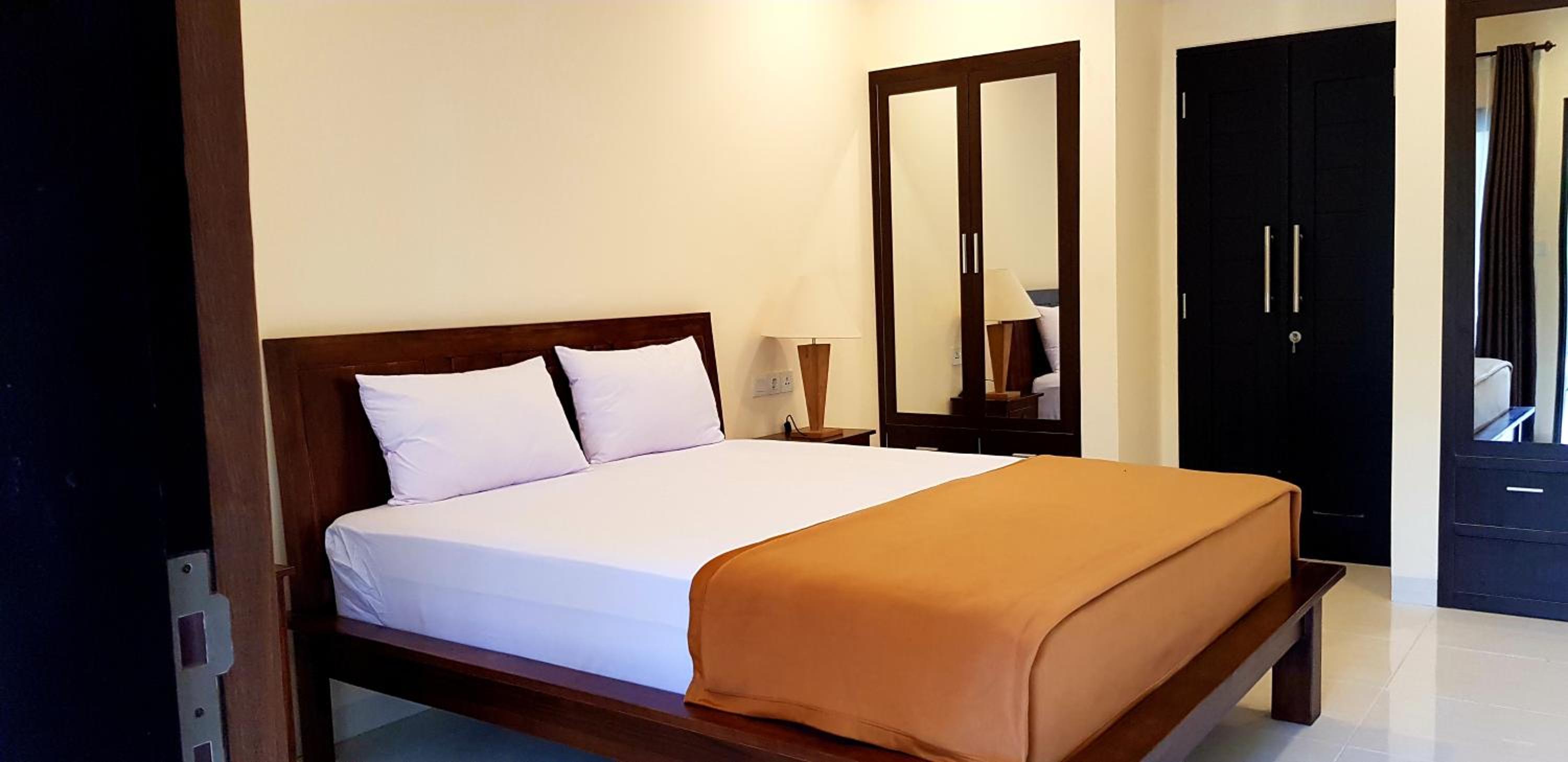 Double or Twin Room with Private Bathroom photo 2