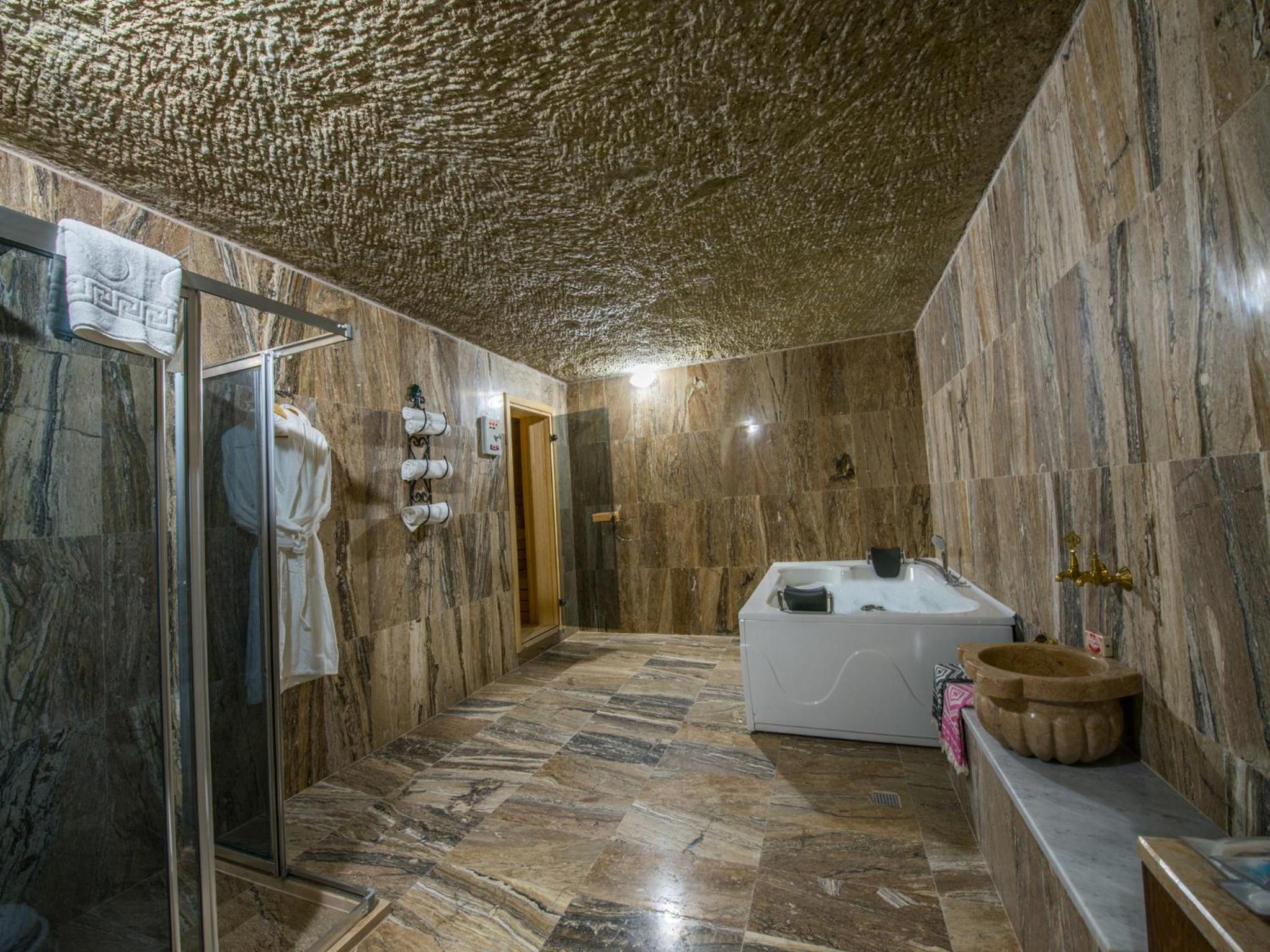 Family Suite - Photo 7