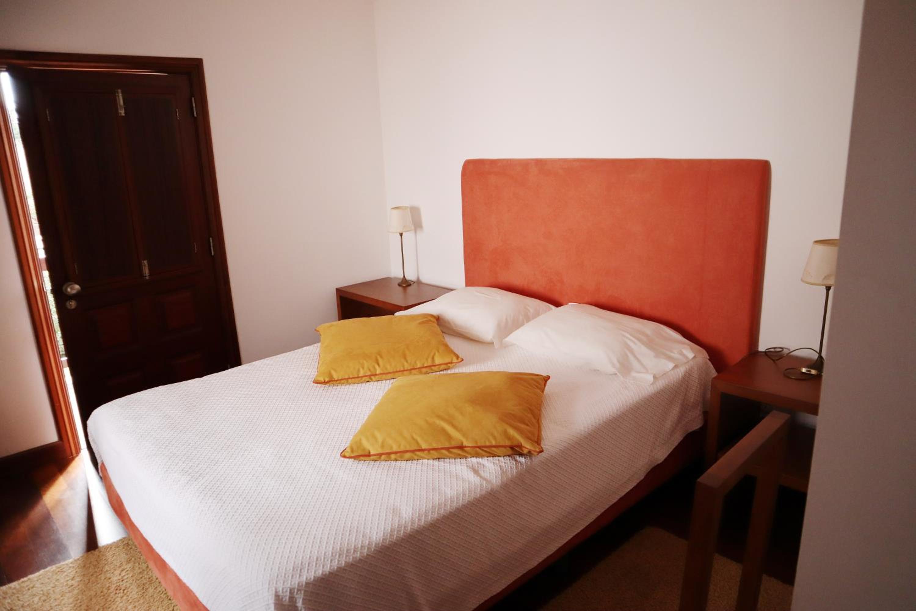 Double or Twin Room with Garden View - Photo 1