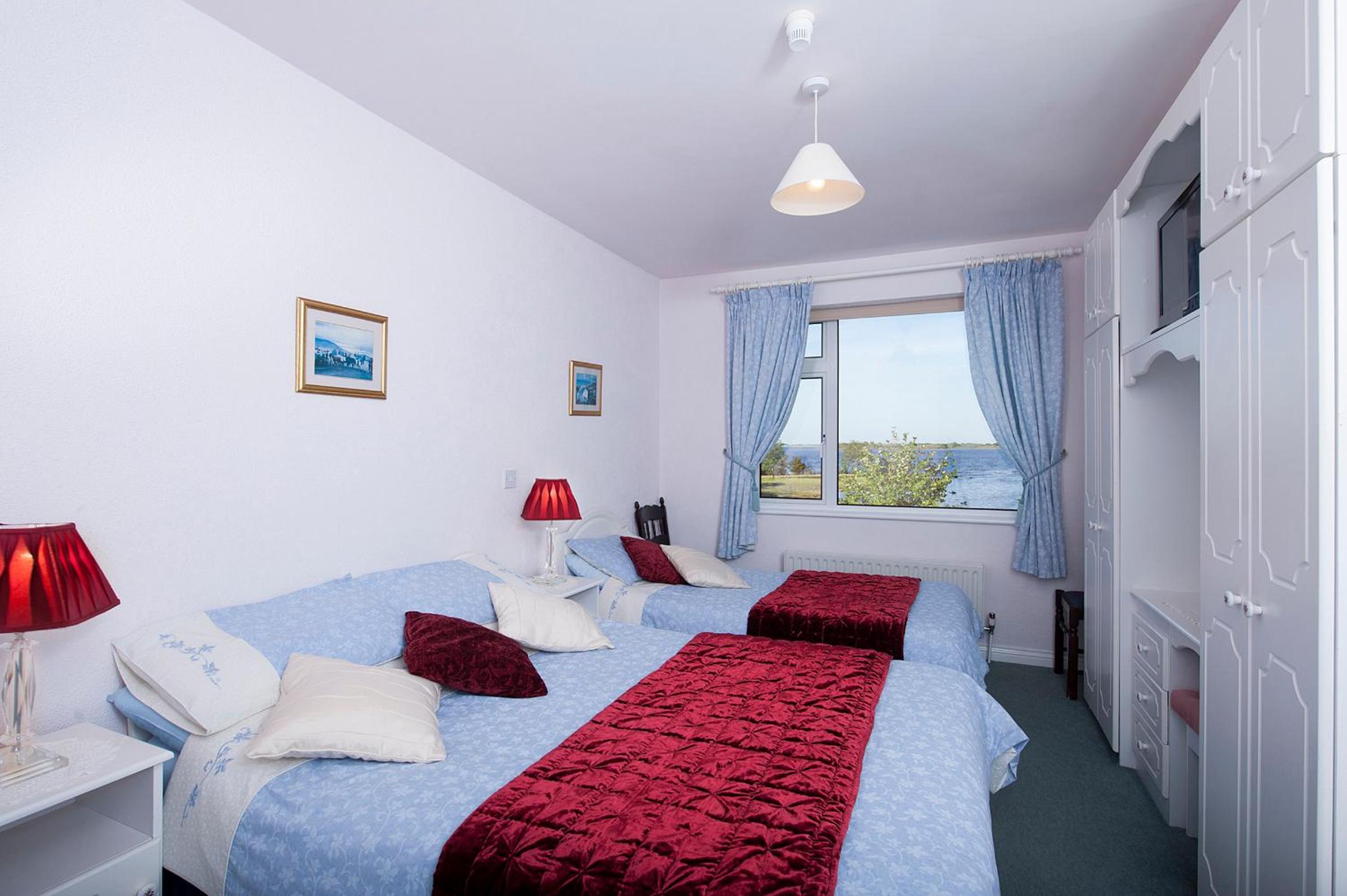 Double and Single Room photo 3