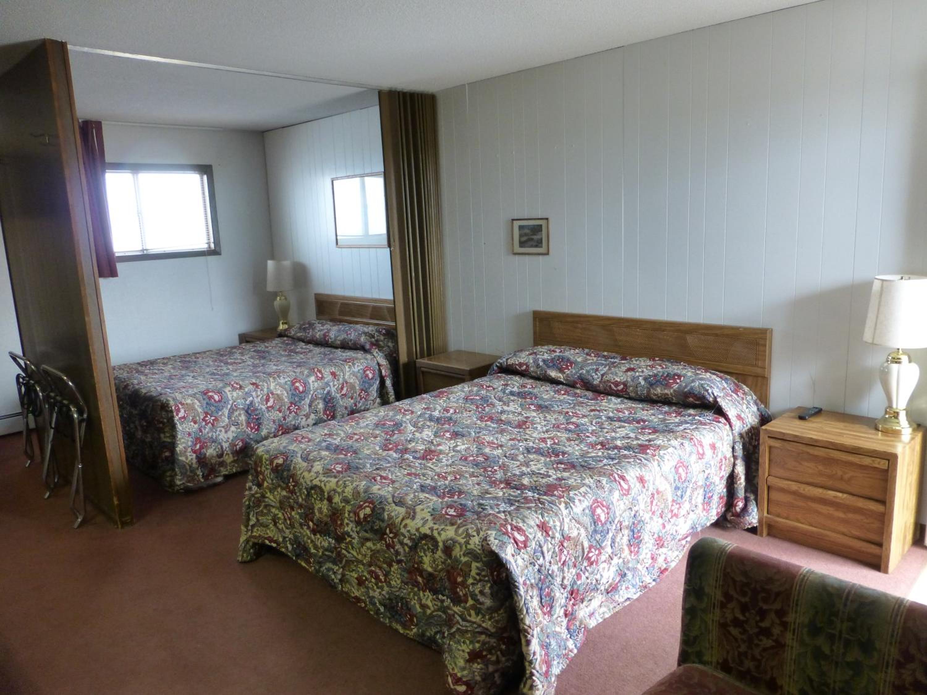 Double Queen Suite