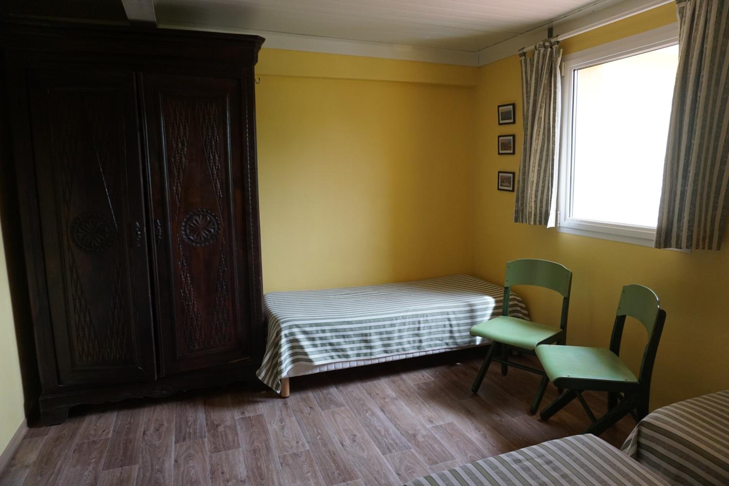 Quadruple Room with Shared Bathroom photo 1