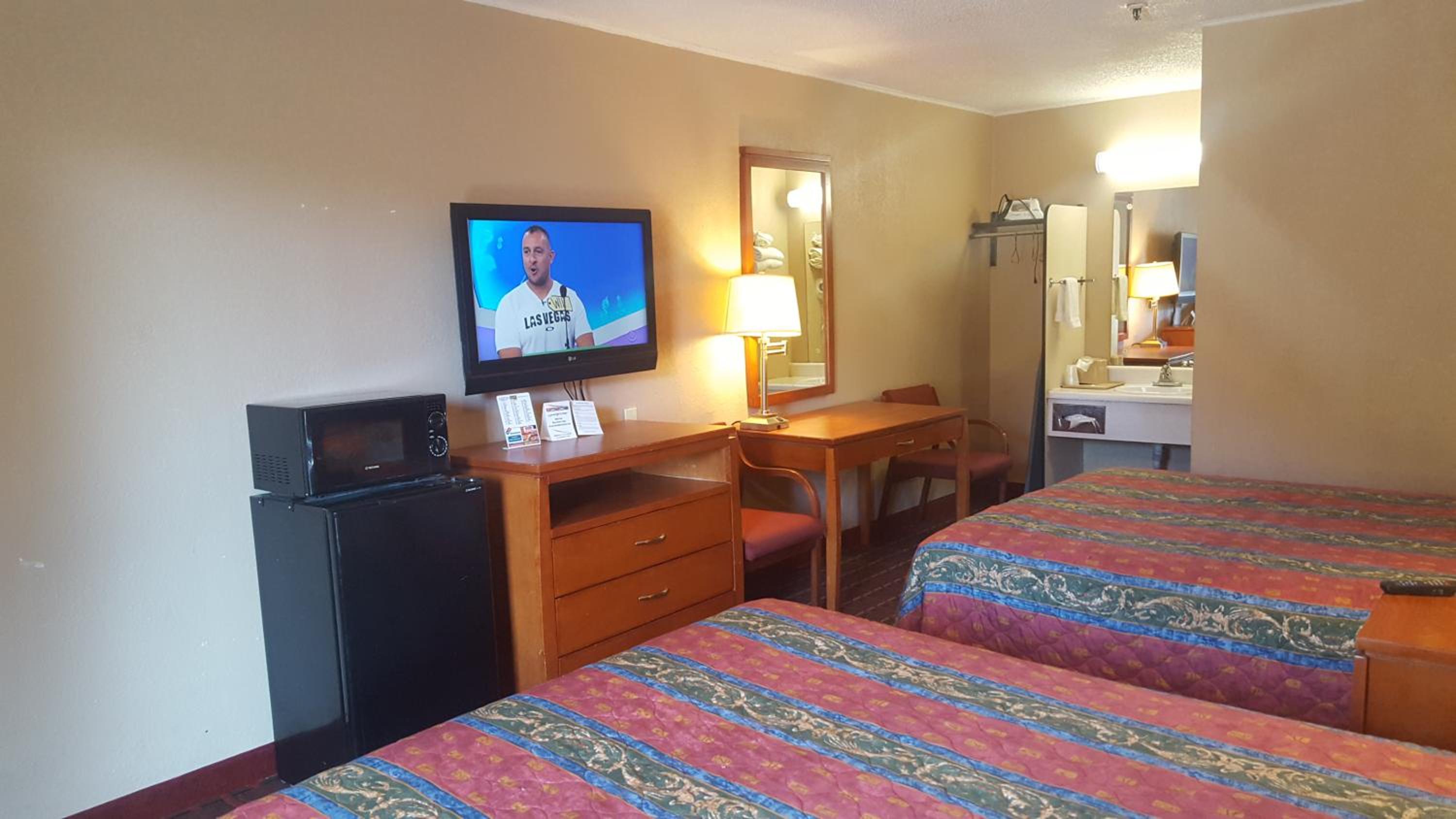 Double Room with Two Double Beds - Non-Smoking - Photo 1