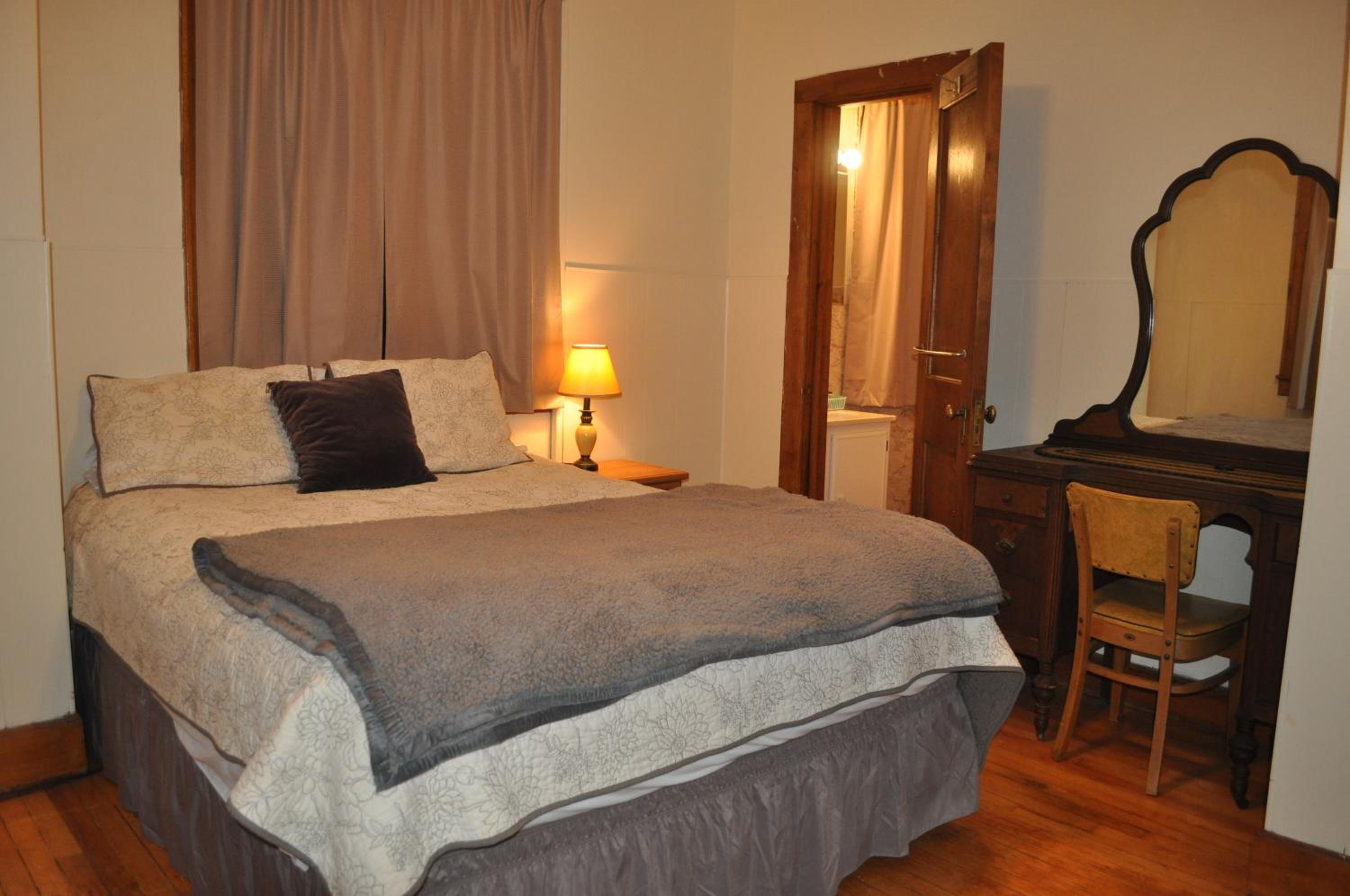 Standard Queen Room photo 1