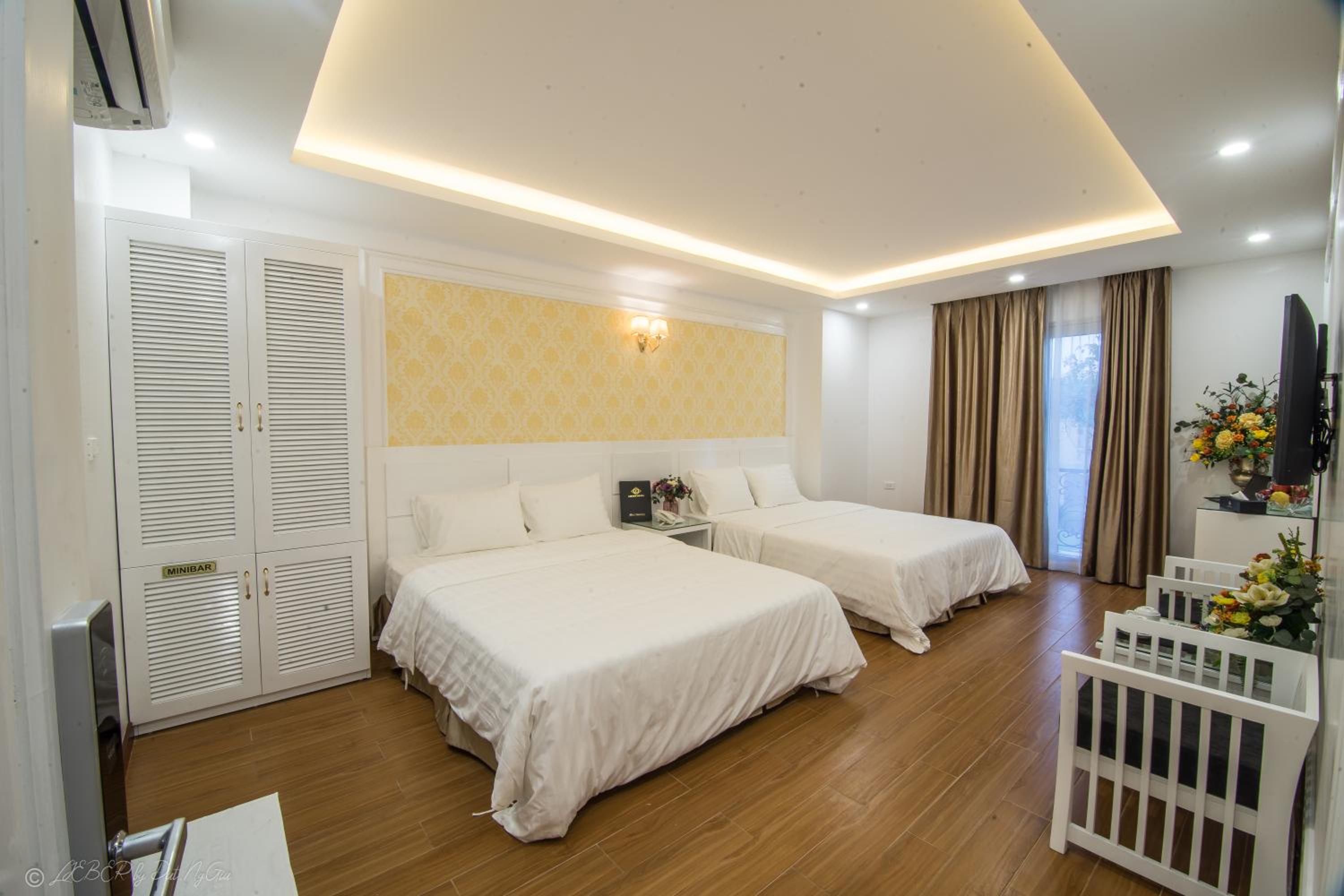 Large Double or Twin Room