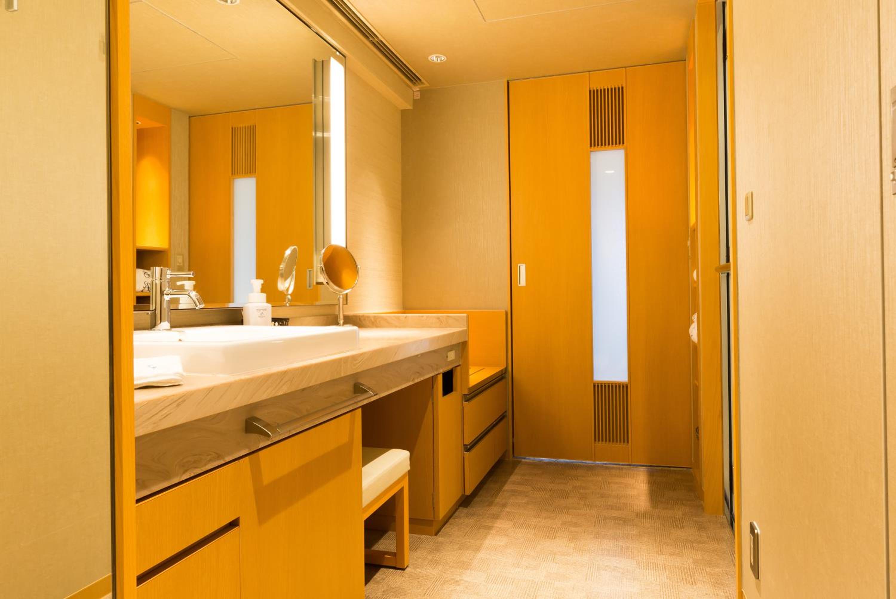 Premium Twin Room ‘En’ - Non-Smoking - Photo 9