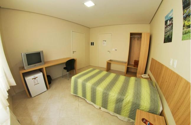 Standard Single Room - Photo 4