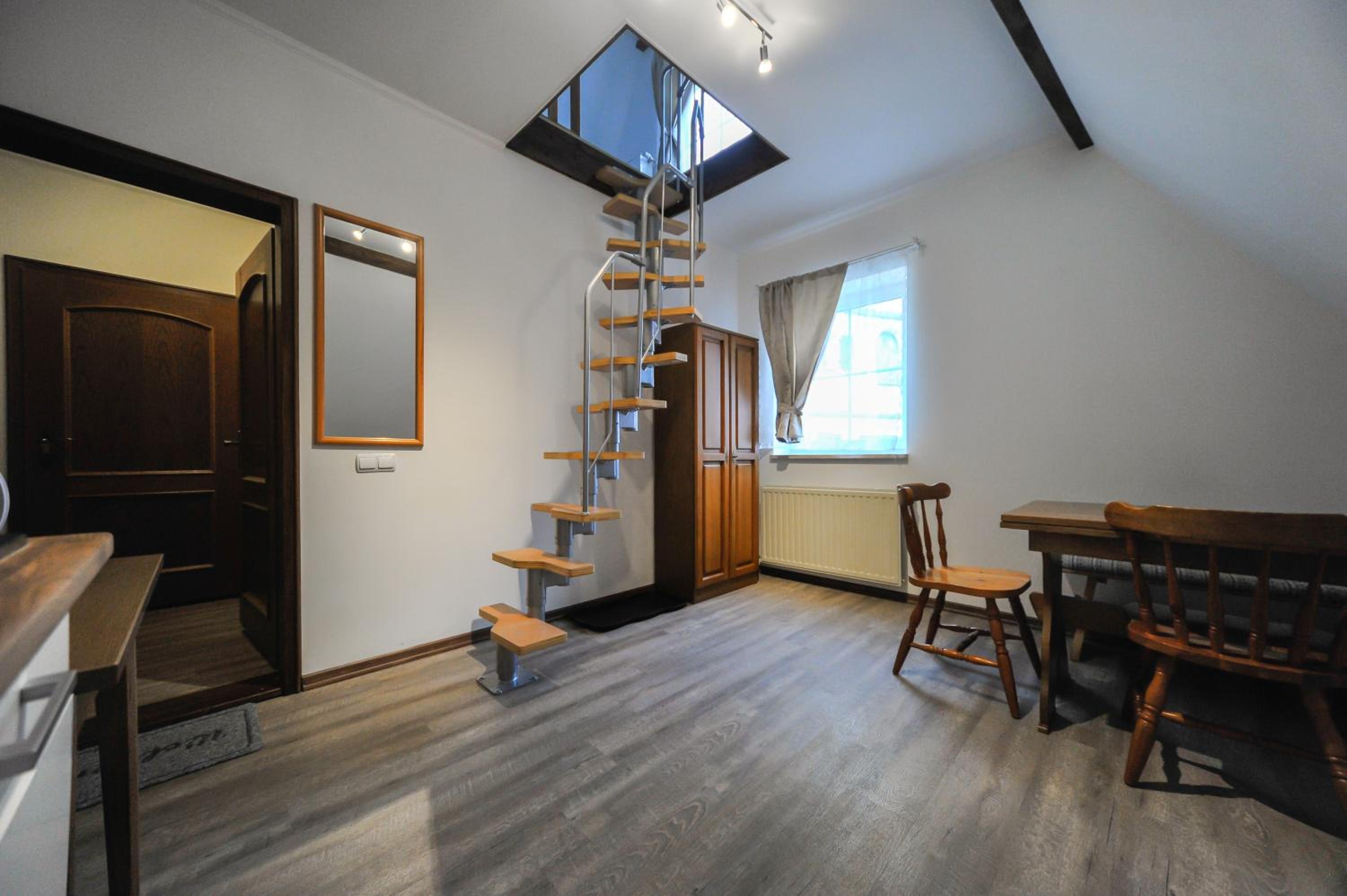 Family Loft Apartment - Photo 5