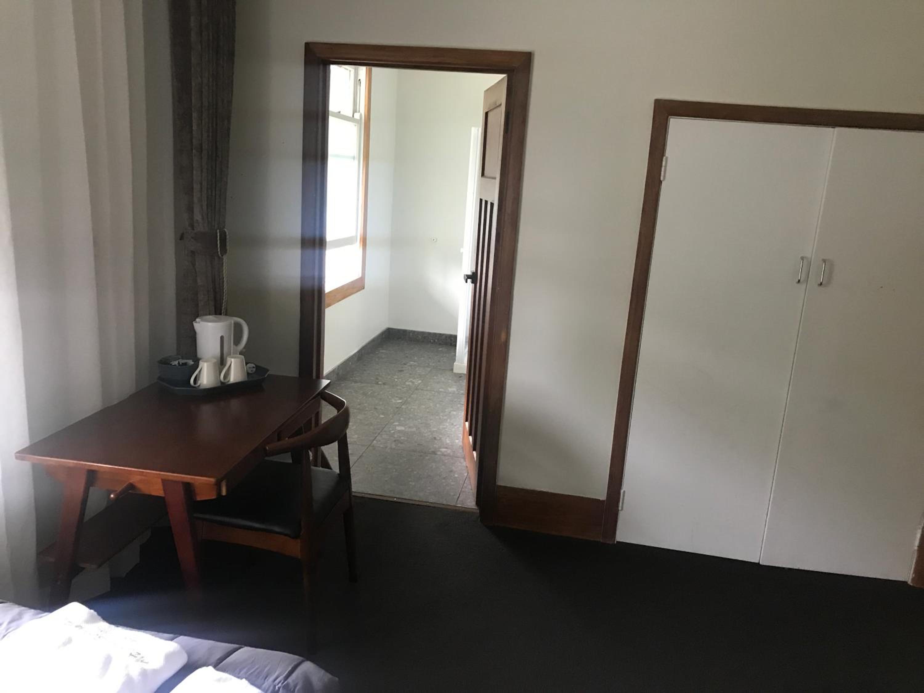Twin Room with Bathroom - Photo 2