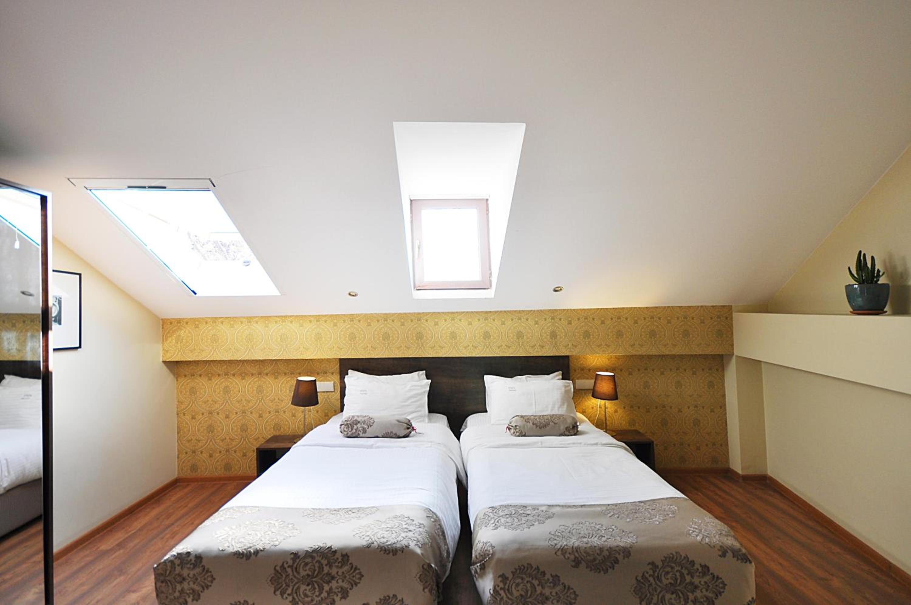 Standard Double or Twin Room - Photo 46