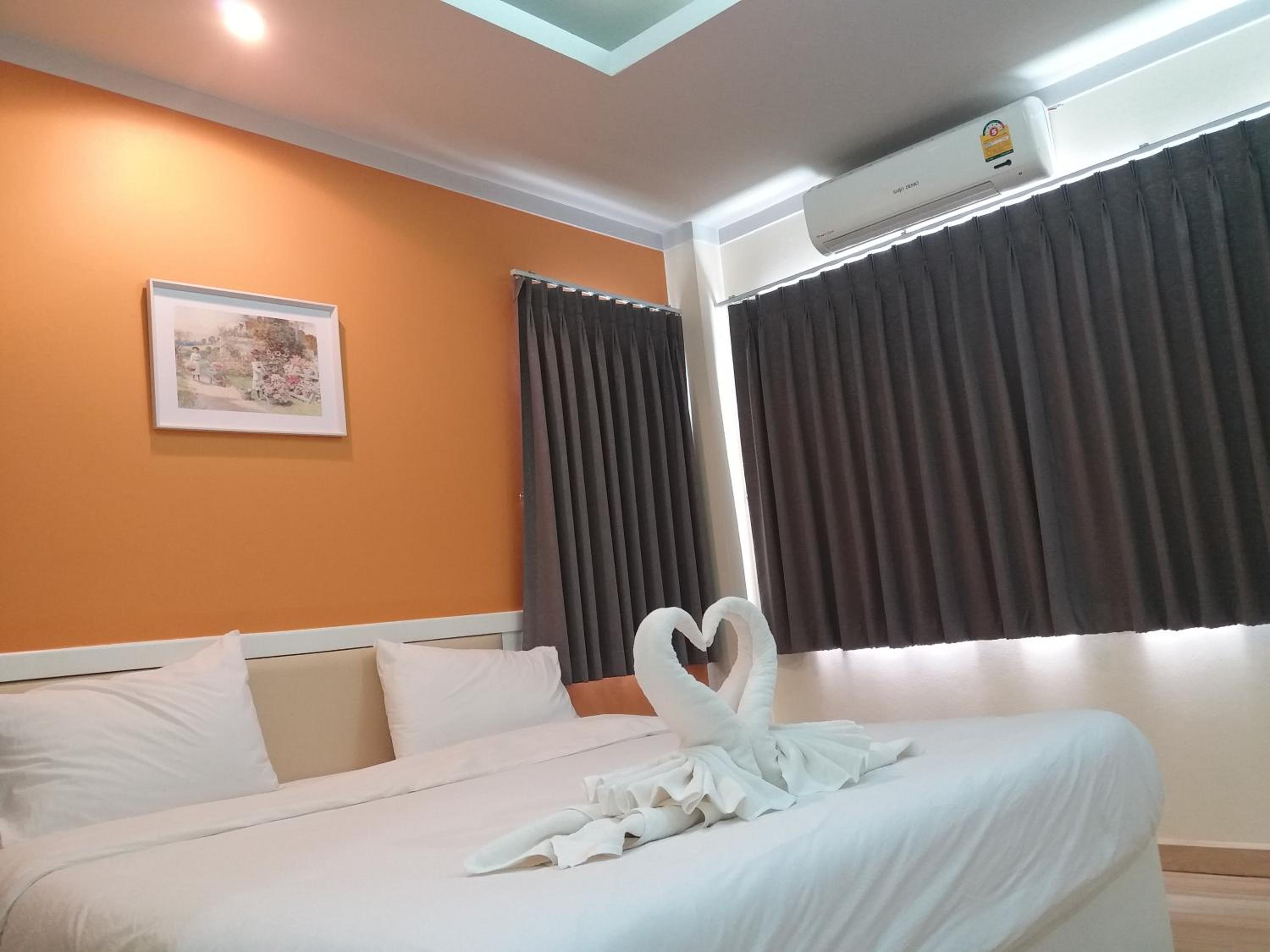 Standard Double or Twin Room with Garden View photo 2