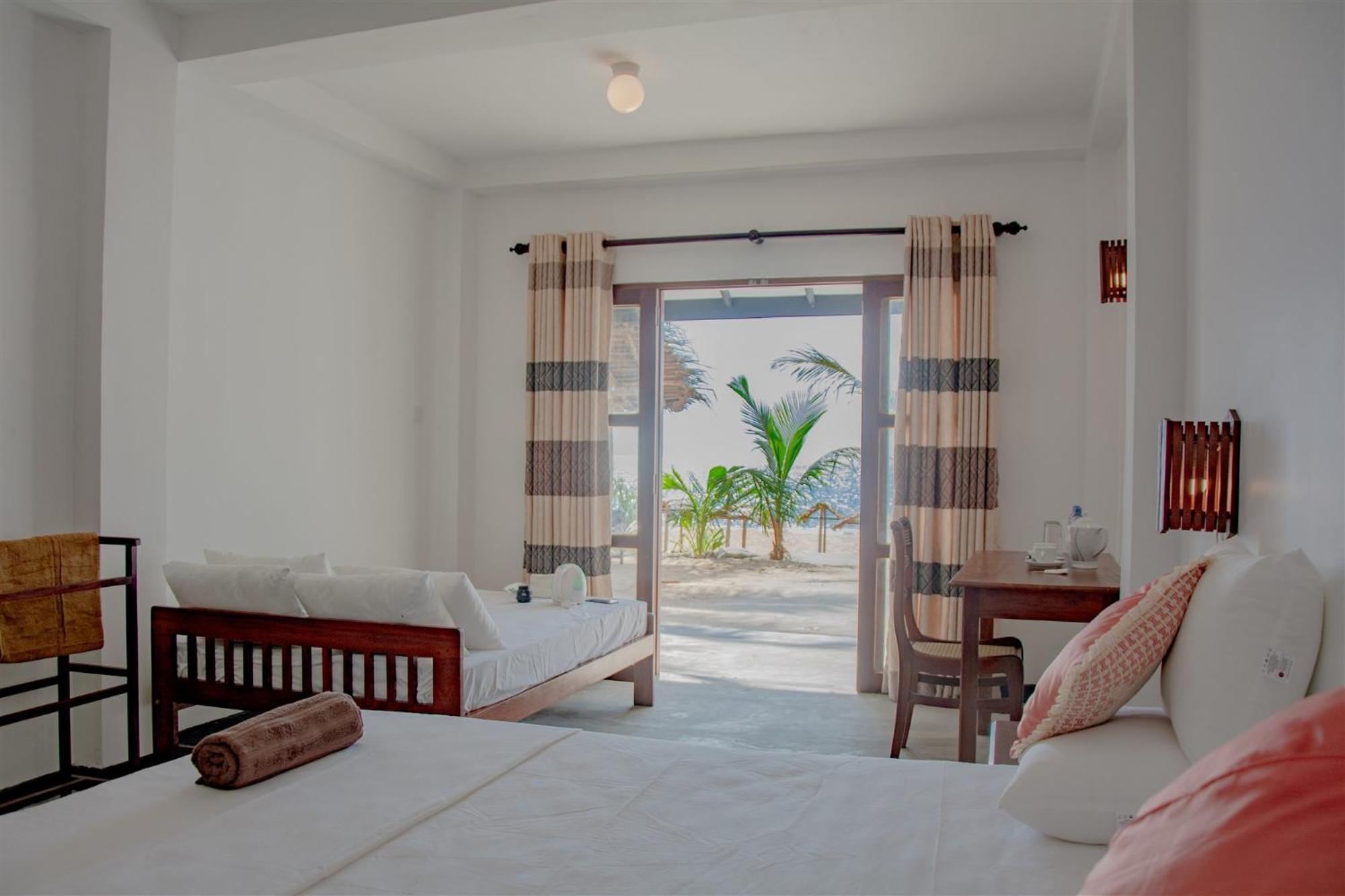 Family Room with Sea View photo 1