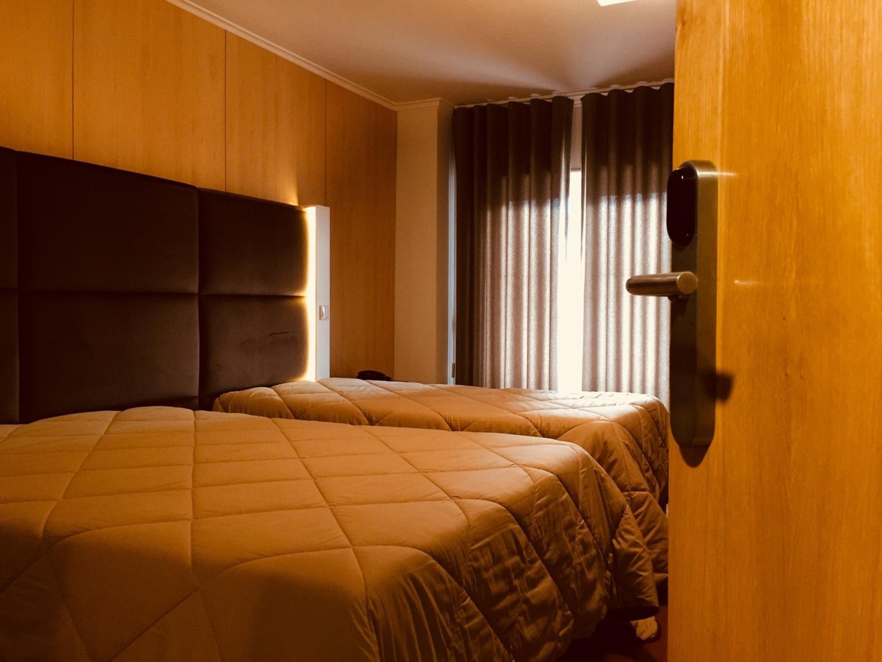 Triple Room with Balcony - Photo 1