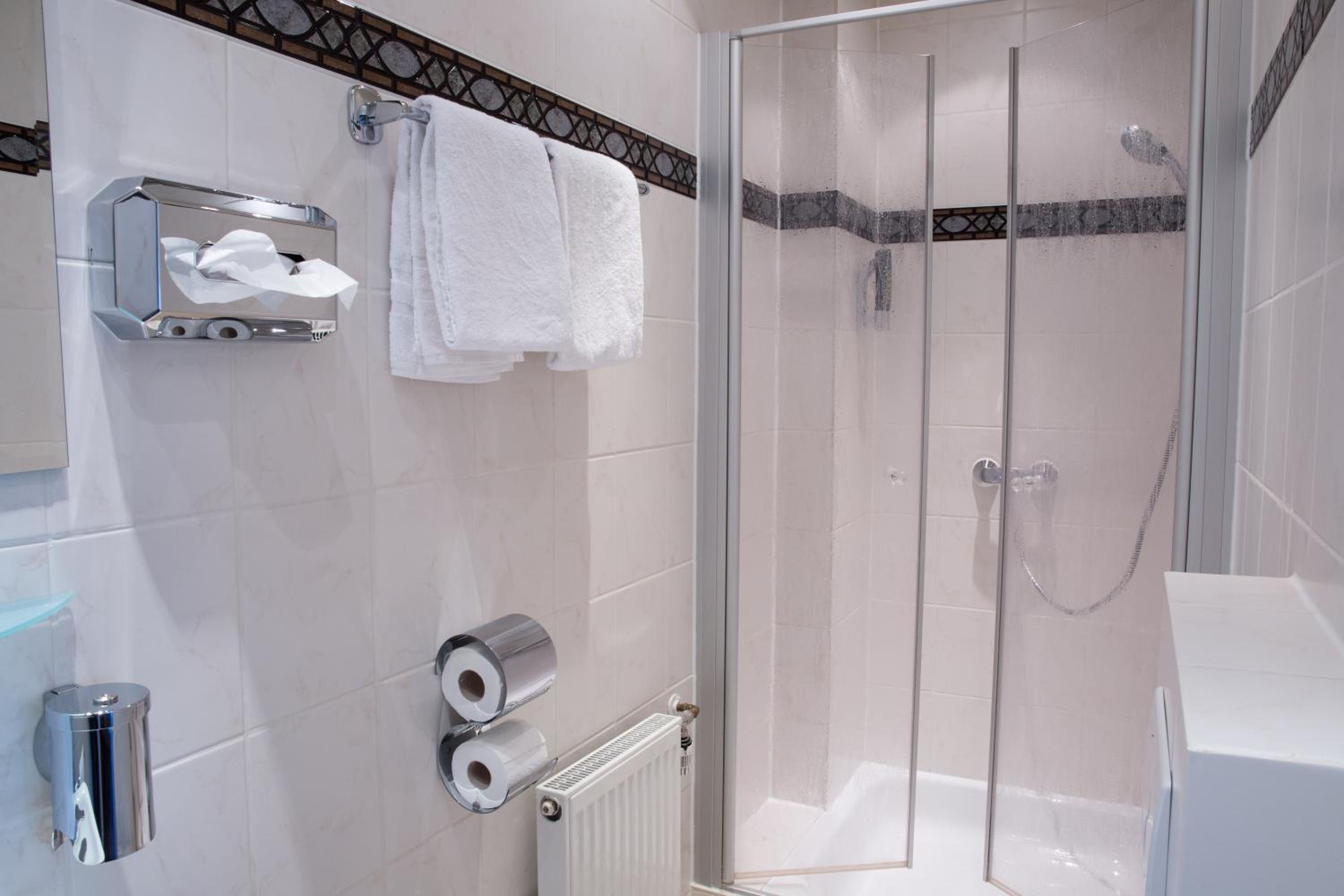 Double Room - Photo 2